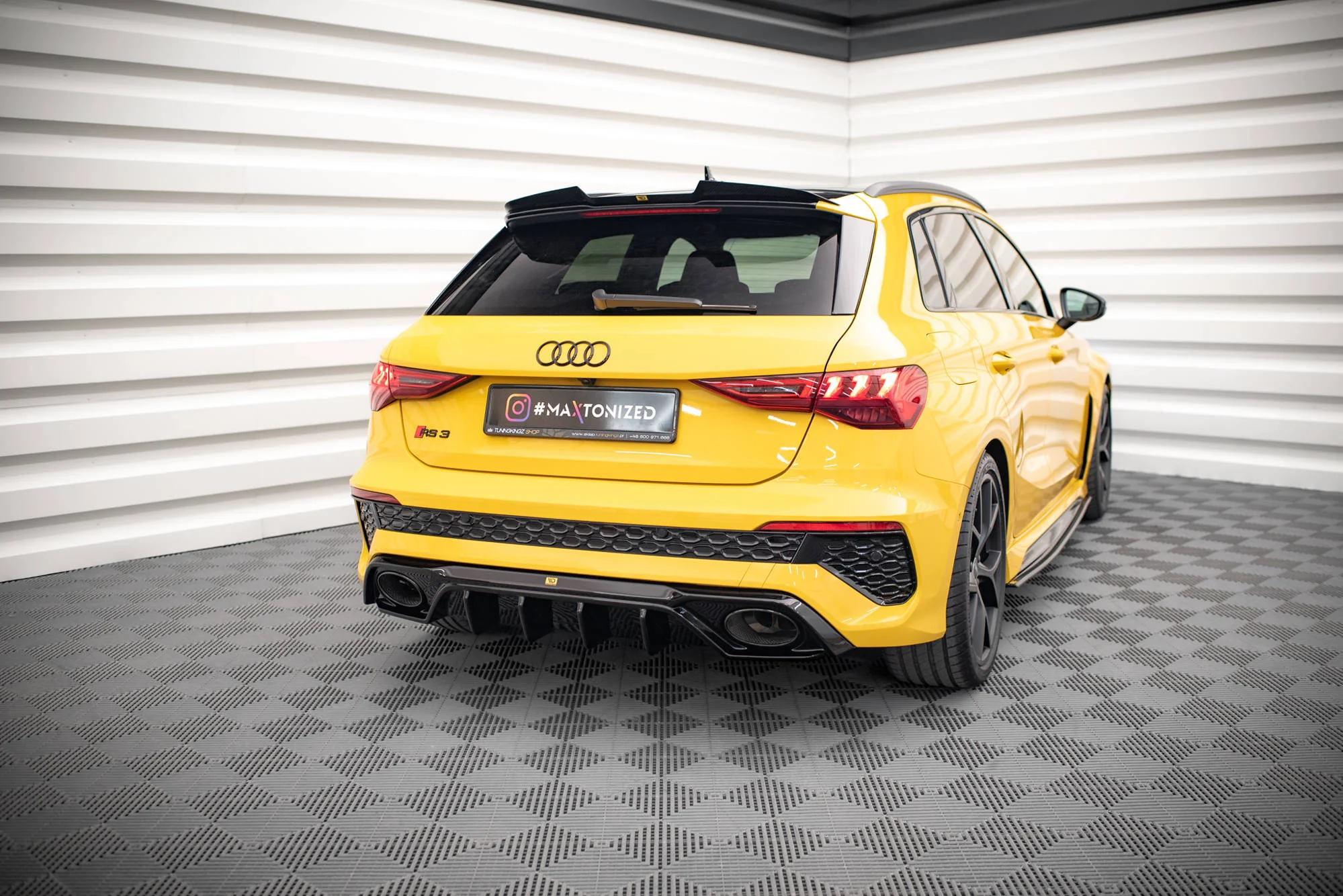 Dokładka Tylna Audi RS3 8Y - Image 2