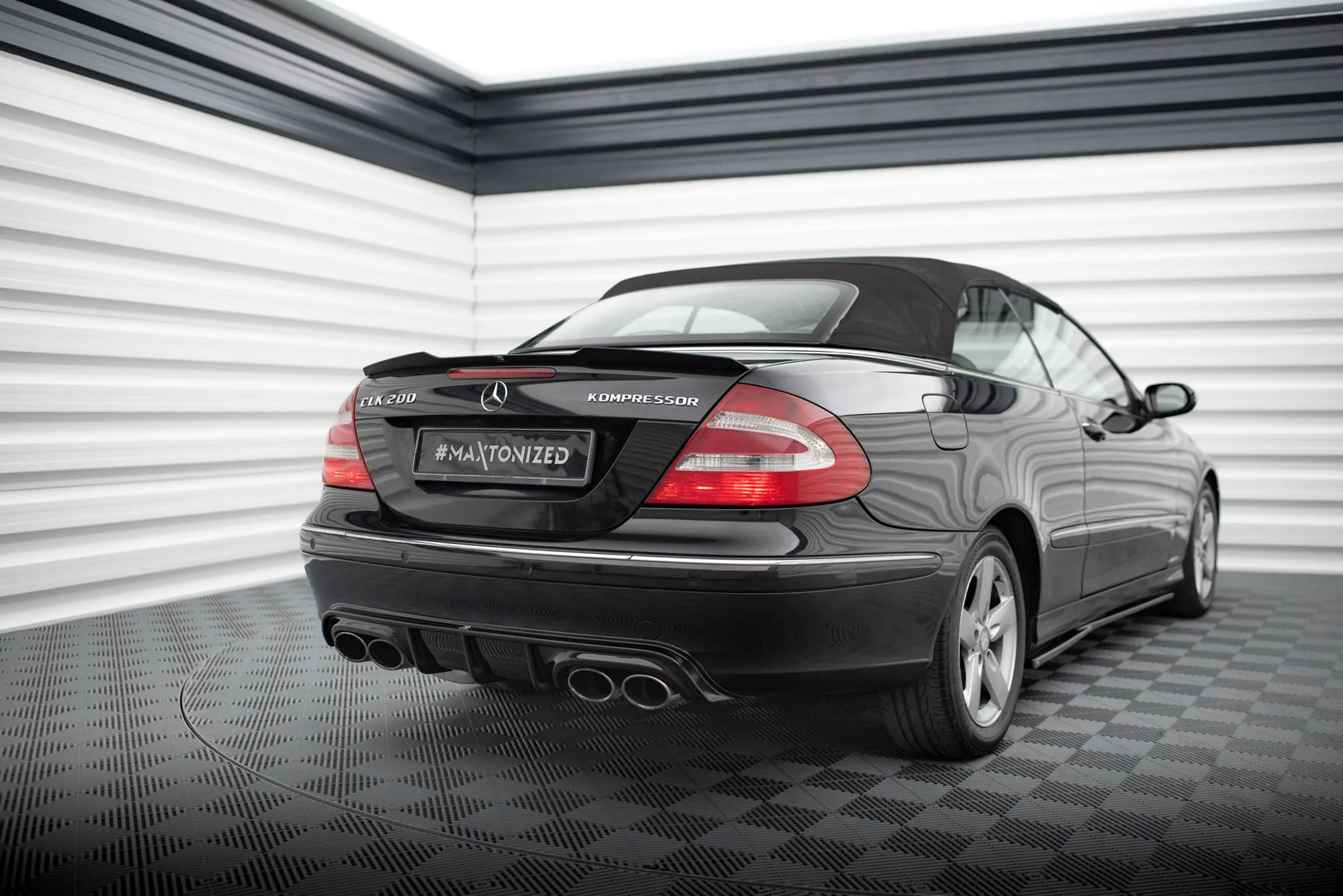 Dokładka Tylna Mercedes-Benz CLK W209 - Image 3