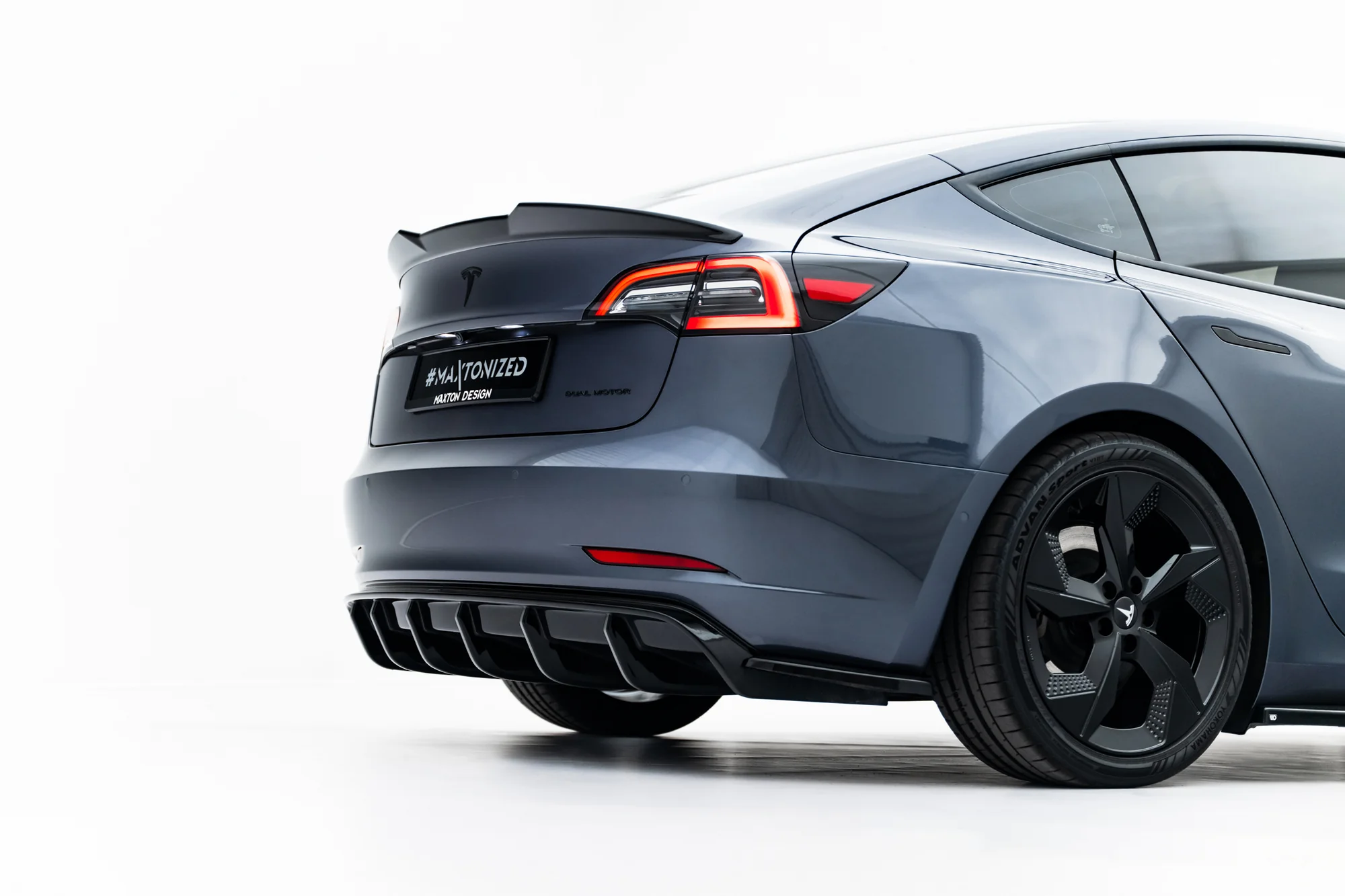 Dokładka Tylna V.2 Tesla Model 3 - Image 4