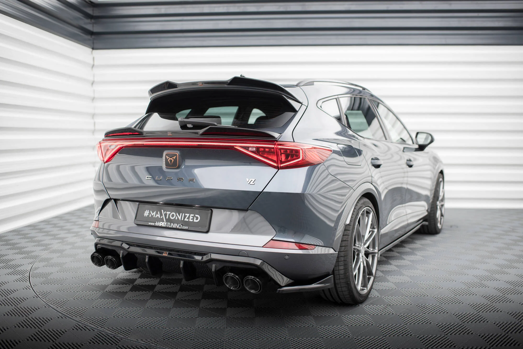 Dokładka Tylna V.3 + Końcówki Wydechu Cupra Formentor VZ Mk1 / Mk1 Facelift - Image 5