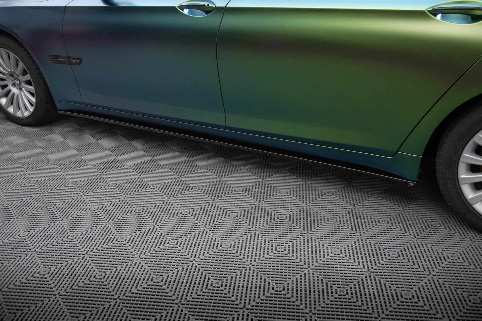Dokładki Progów BMW 7 Long F02 - Image 3