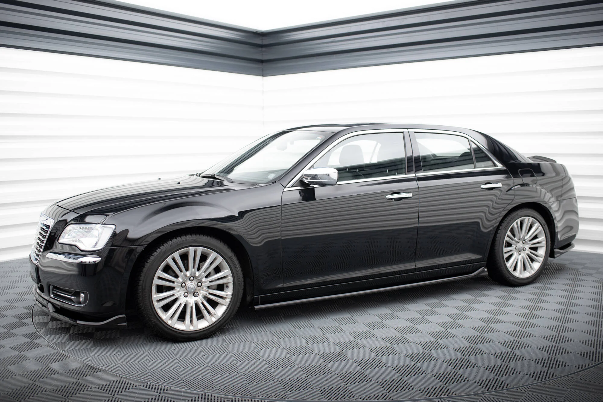 Dokładki Progów Chrysler 300 Mk2 - Image 2