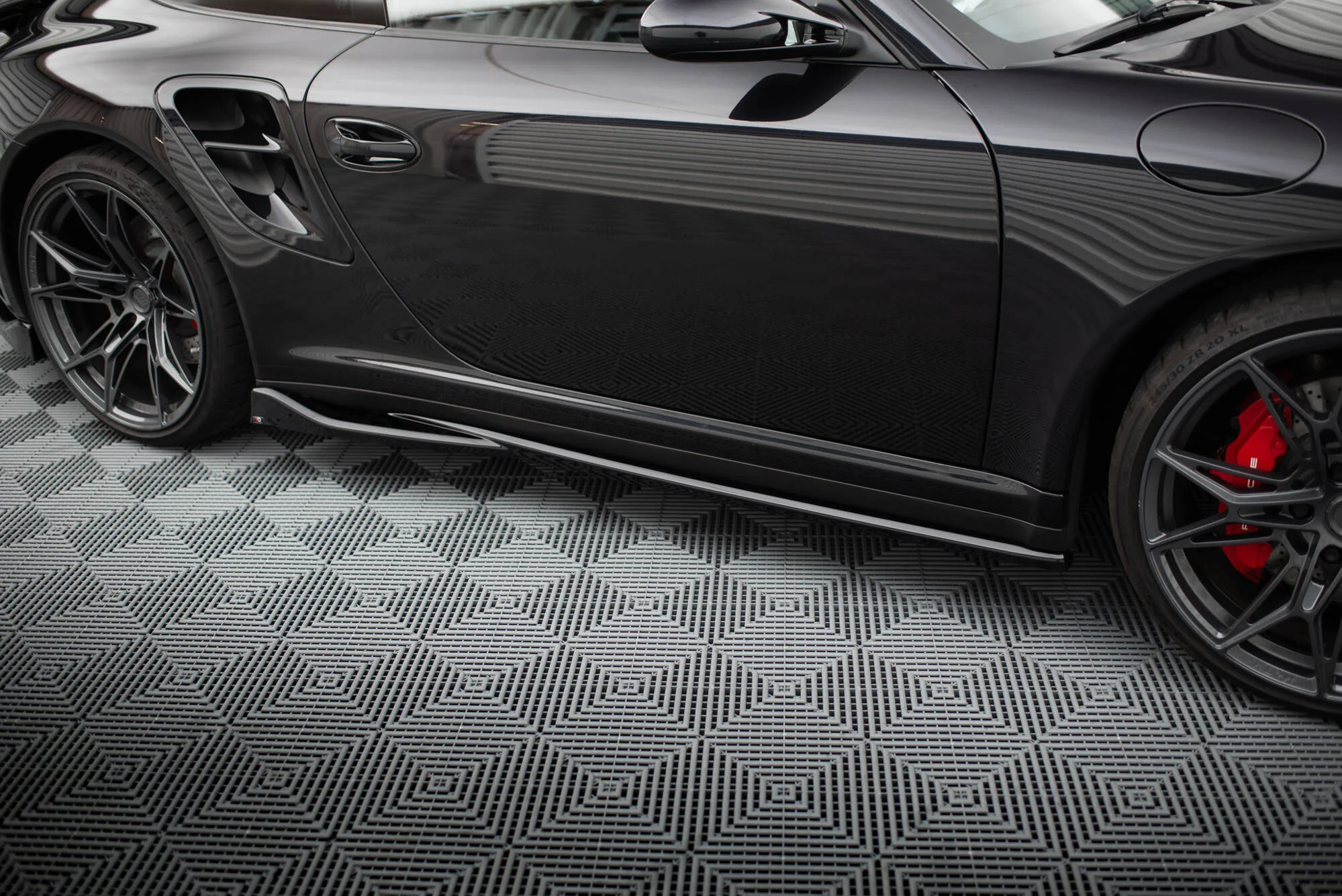 Dokładki Progów Porsche 911 Turbo 997 - Image 2