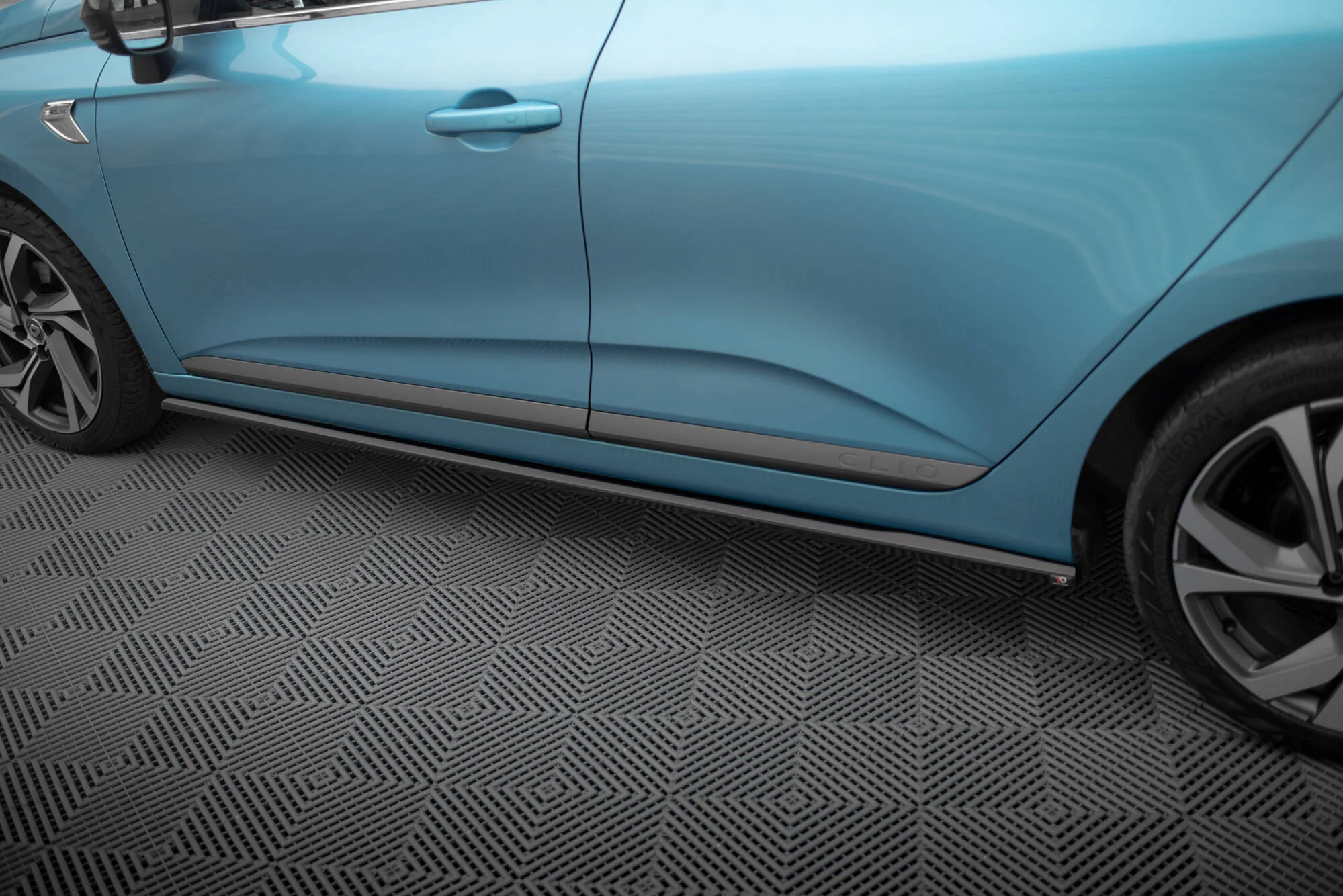 Dokładki Progów Renault Clio R.S. Line Mk5 - Image 3