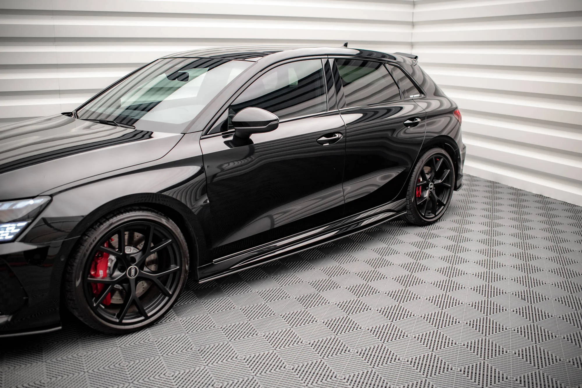 Dokładki progów Street Pro Audi RS3 Sportback 8Y - Image 2