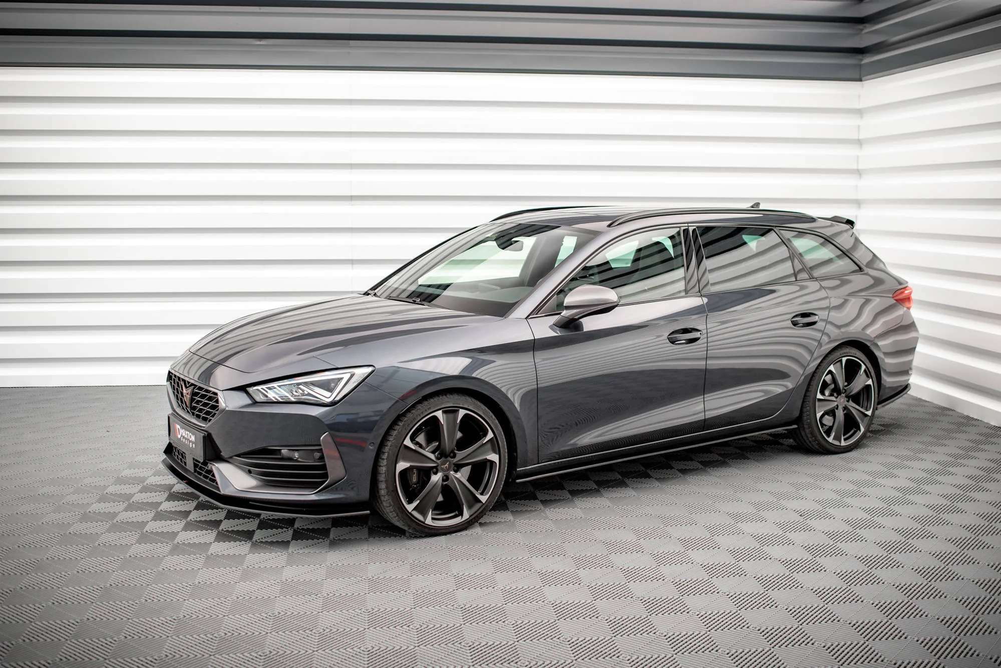 Dokładki progów Street Pro Cupra Leon ST / Hatchback Mk1 / Mk1 Facelift - Image 2
