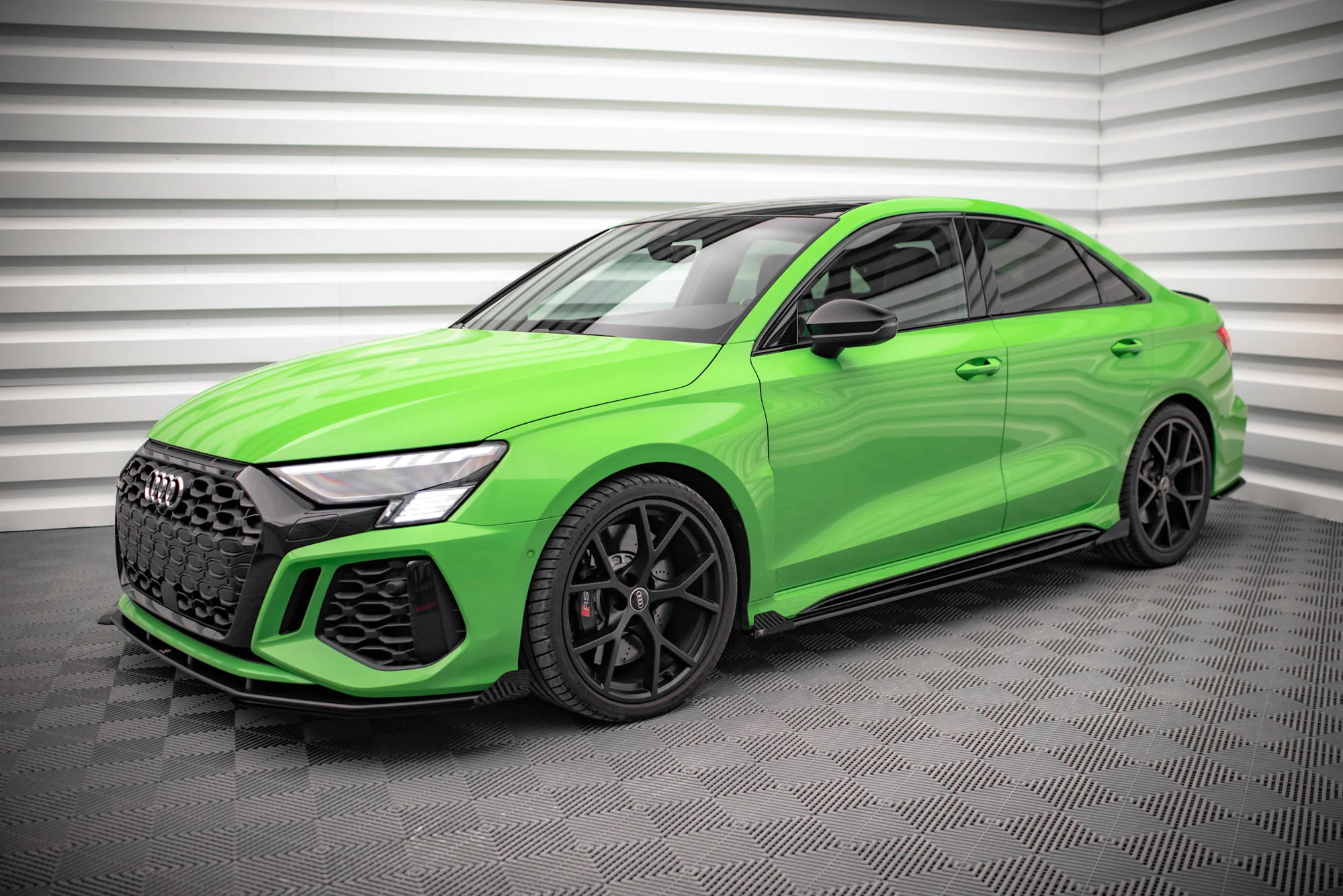 Dokładki progów Street Pro + Flaps Audi RS3 Sedan 8Y - Image 2