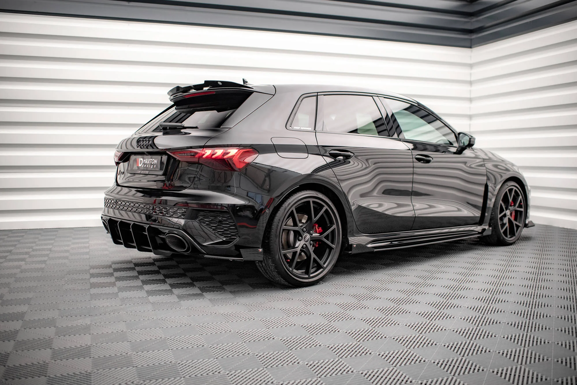 Dokładki progów Street Pro + Flaps Audi RS3 Sportback 8Y - Image 2