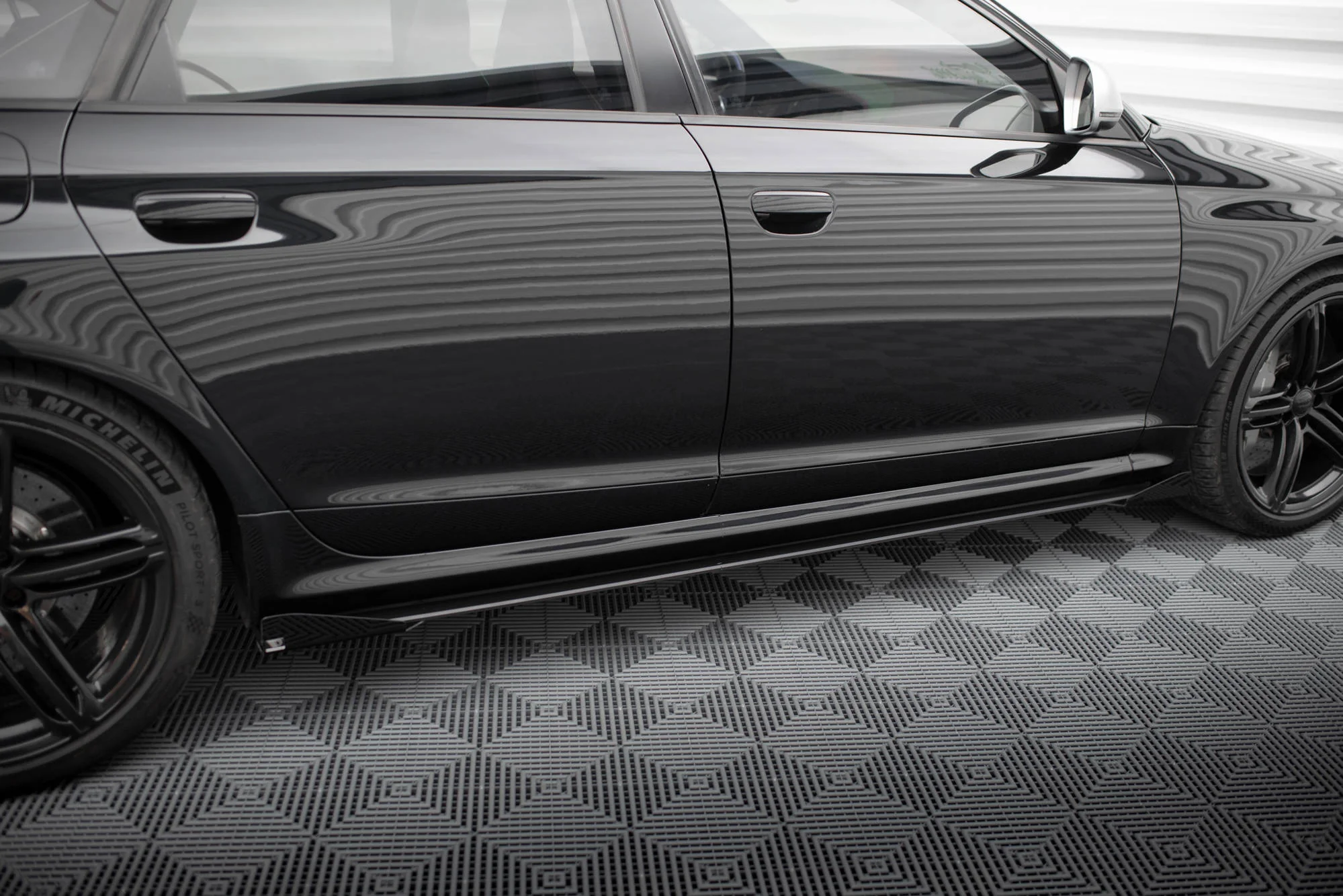 Dokładki progów Street Pro + Flaps Audi RS6 Avant C6 - Image 3