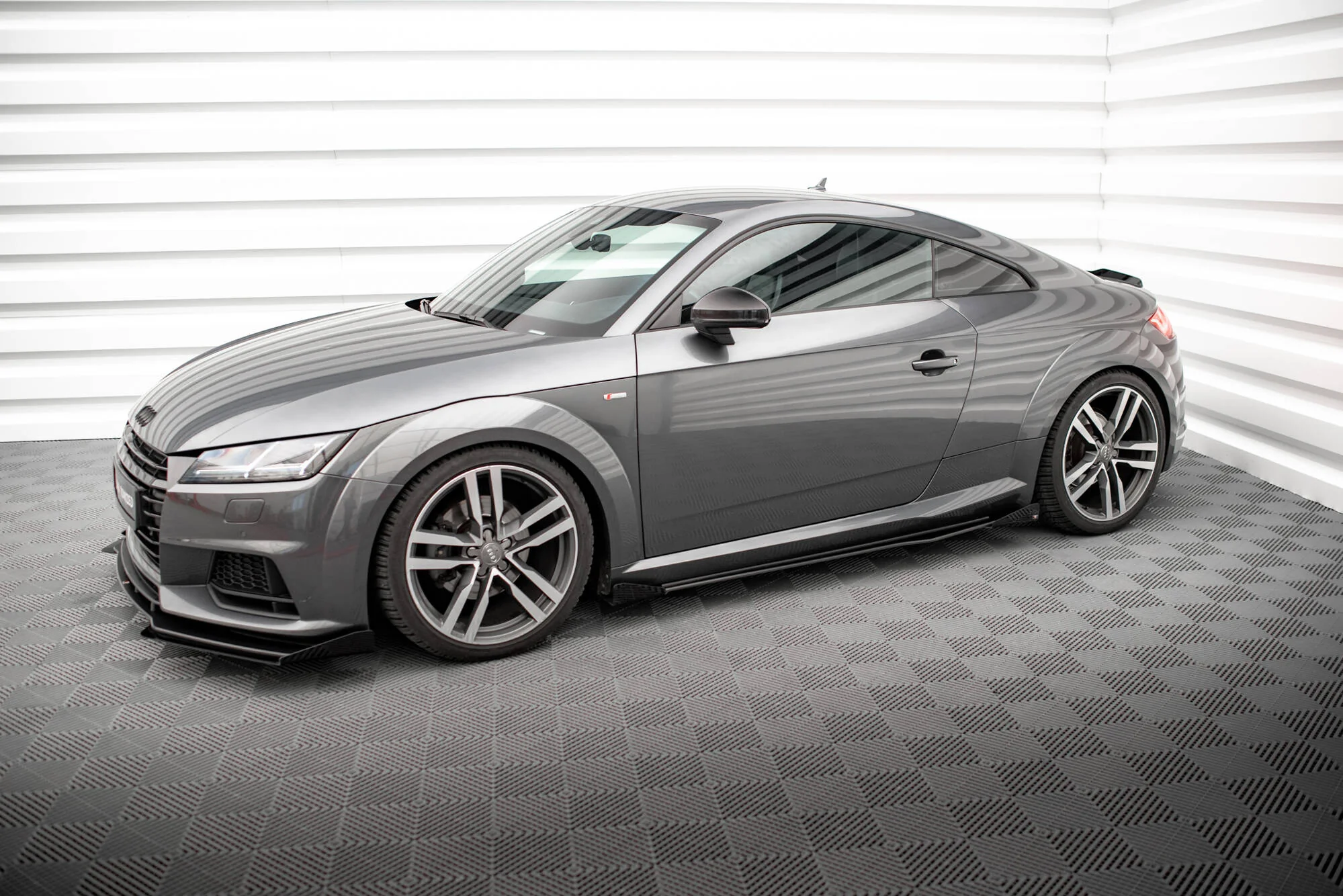 Dokładki progów Street Pro + Flaps Audi TT S / S-Line 8S - Image 4