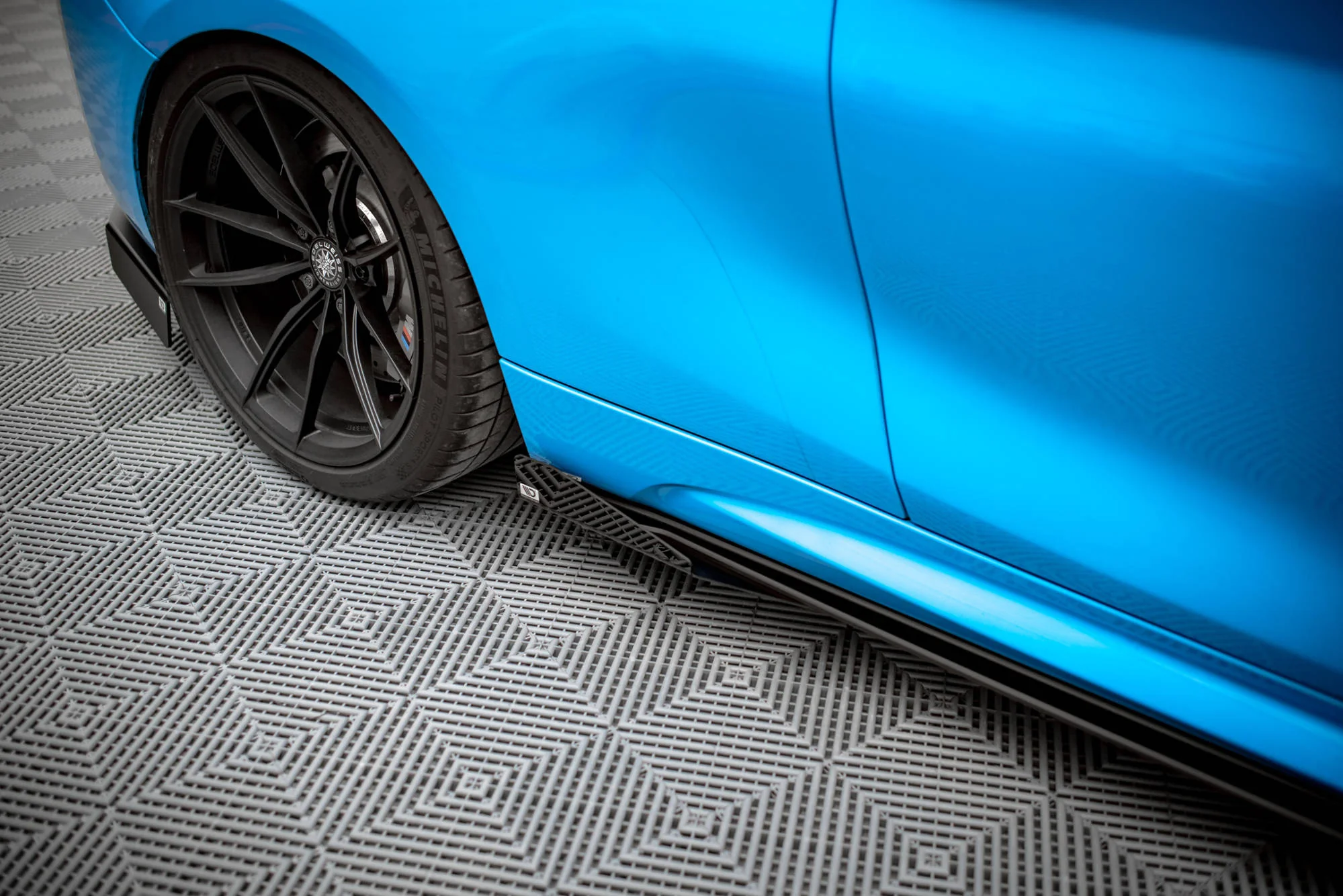 Dokładki progów Street Pro + Flaps BMW M2 F87 - Image 2