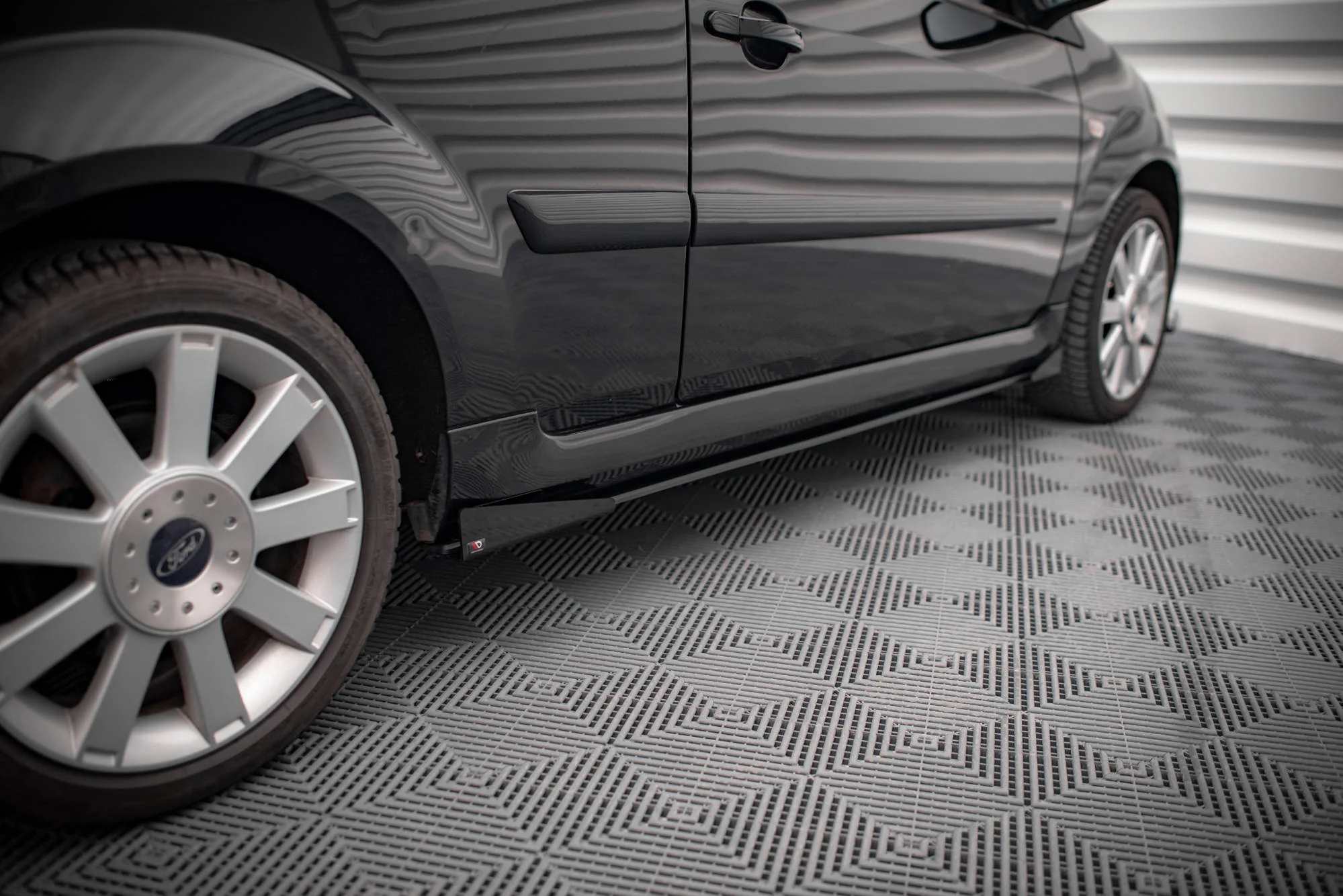 Dokładki progów Street Pro + Flaps Ford Fiesta ST Mk6 - Image 3