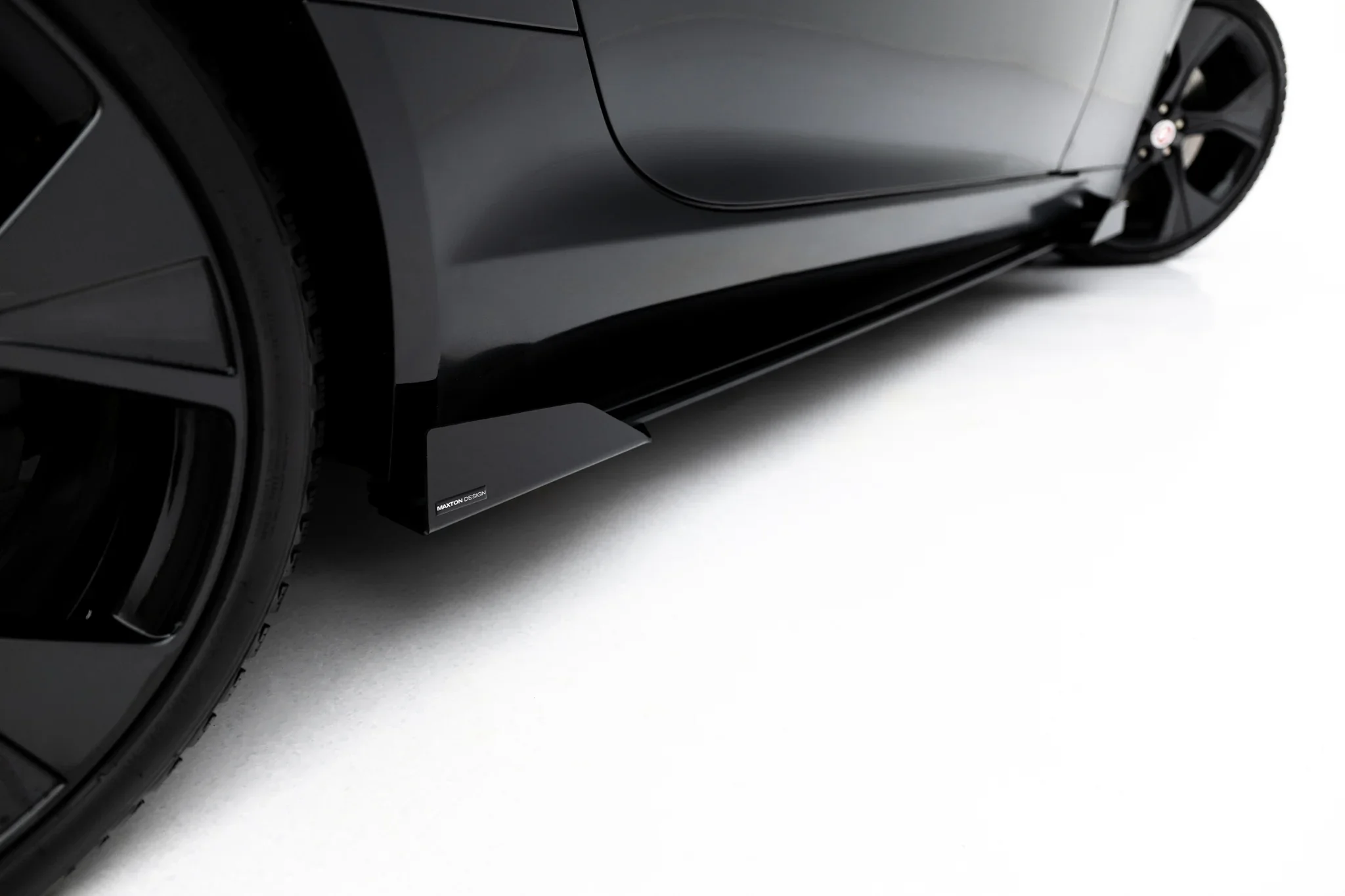 Dokładki progów Street Pro + Flaps Jaguar F-Type X152 Facelift 2 - Image 3