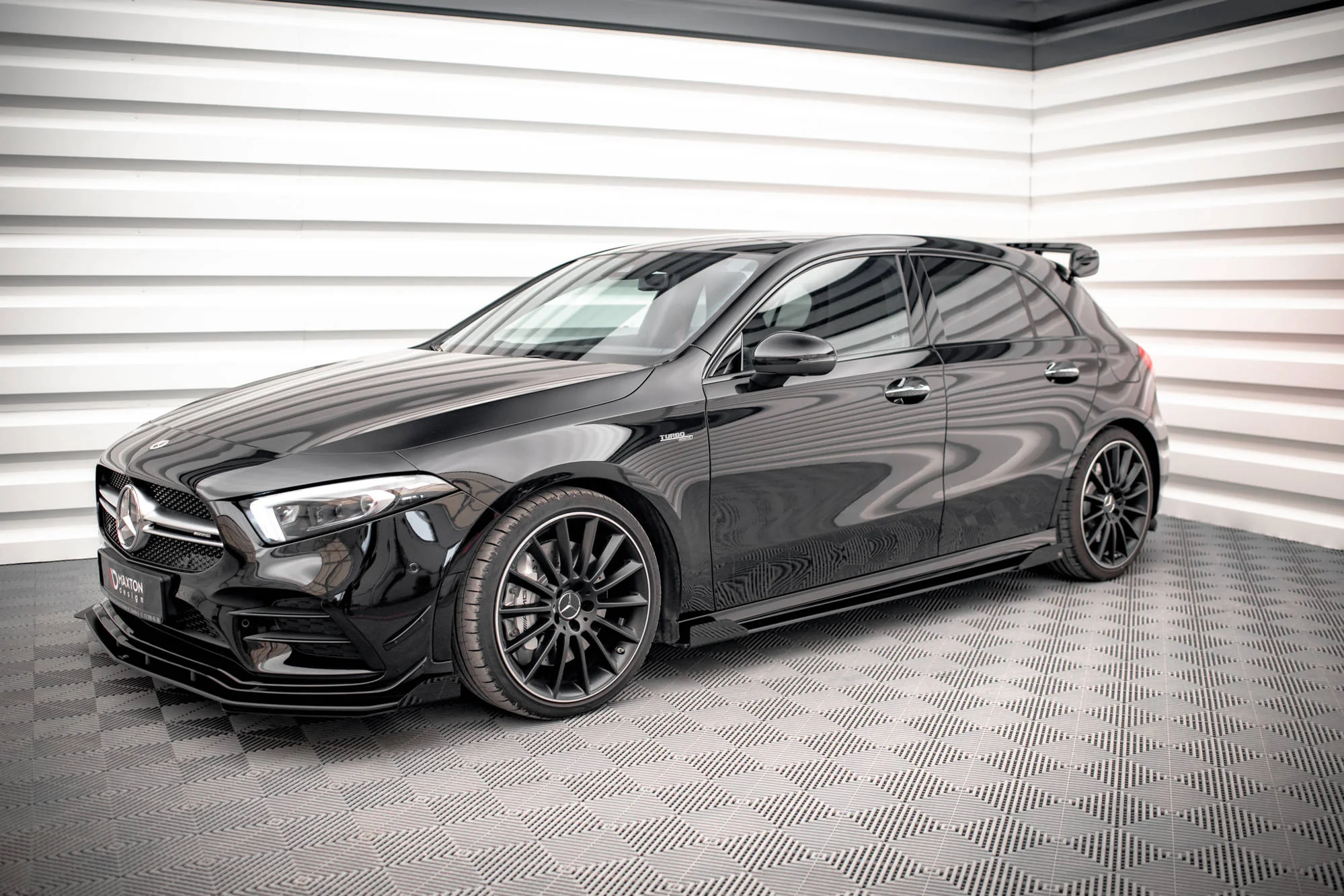 Dokładki progów Street Pro + Flaps Mercedes A35 AMG / AMG-Line Aero Pack W177 - Image 2