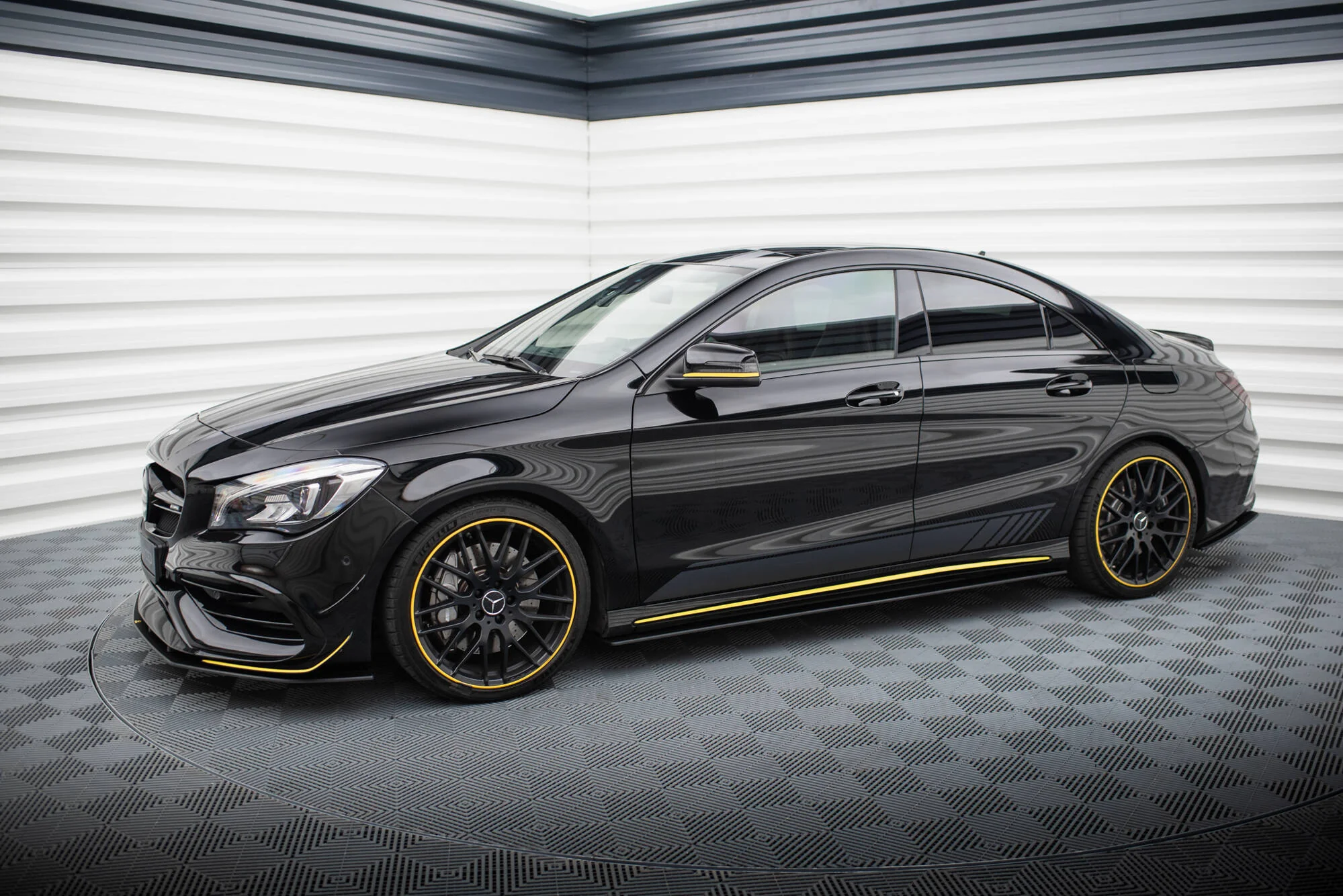 Dokładki progów Street Pro Mercedes-AMG CLA 45 C117 Facelift - Image 2