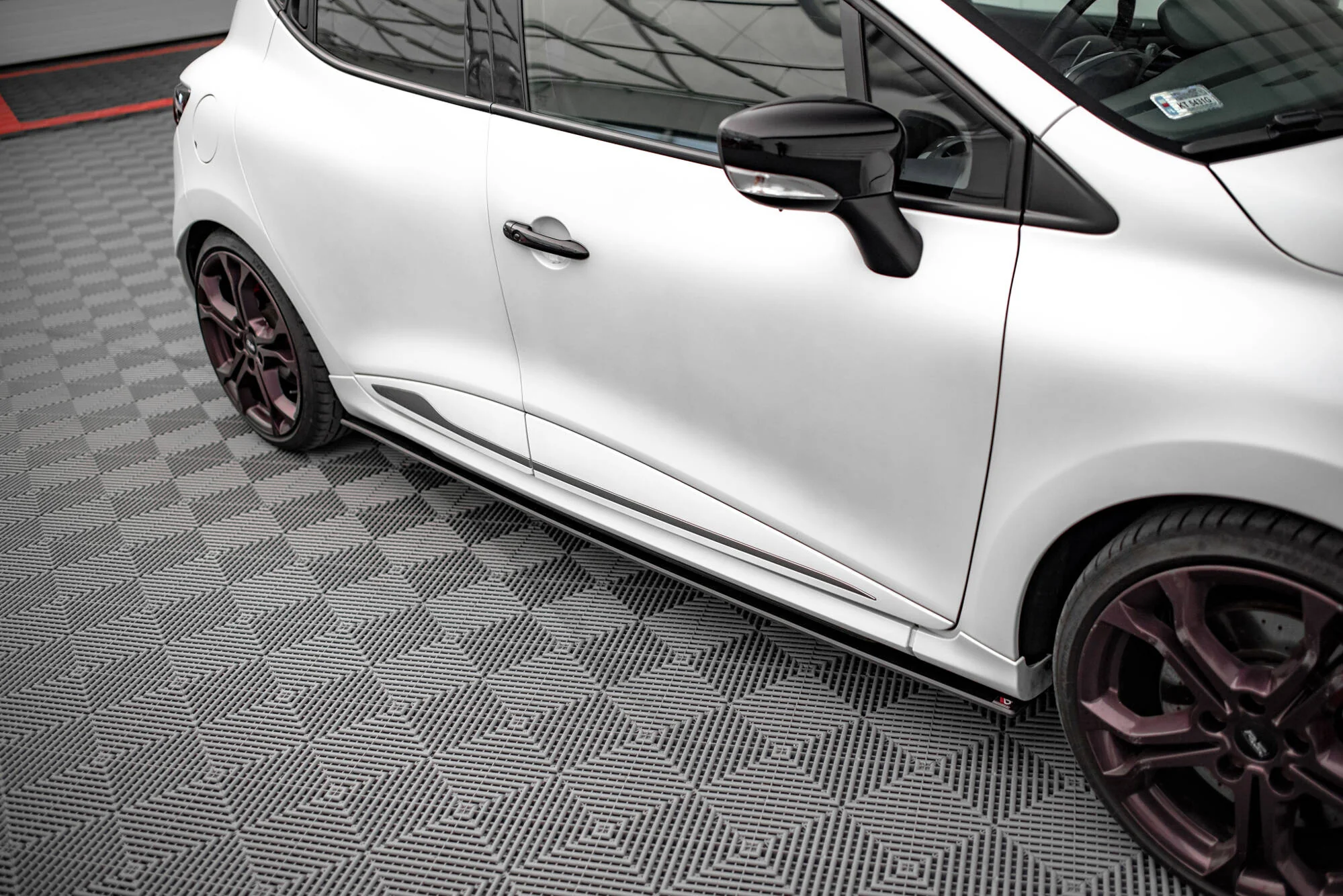Dokładki progów Street Pro Renault Clio RS Mk4 - Image 2