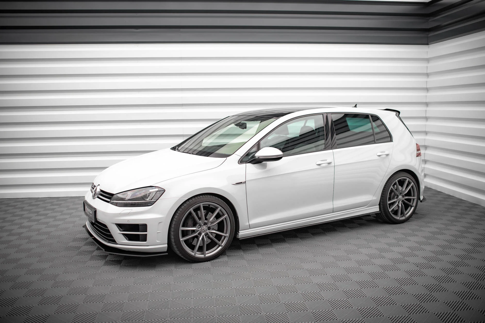 Dokładki progów Street Pro Volkswagen Golf R Mk7 - Image 2