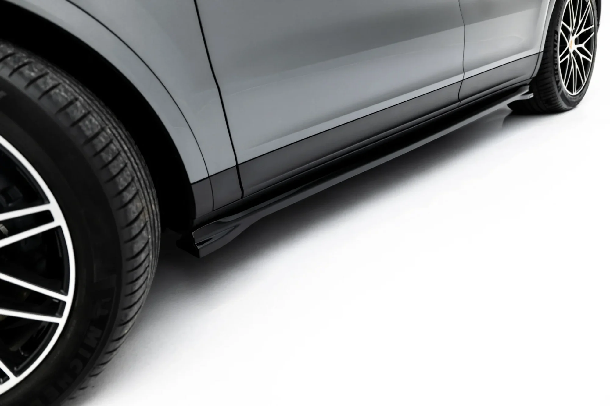 Dokładki Progów V.1 Porsche Cayenne SUV / Coupe Mk3 Facelift - Image 3