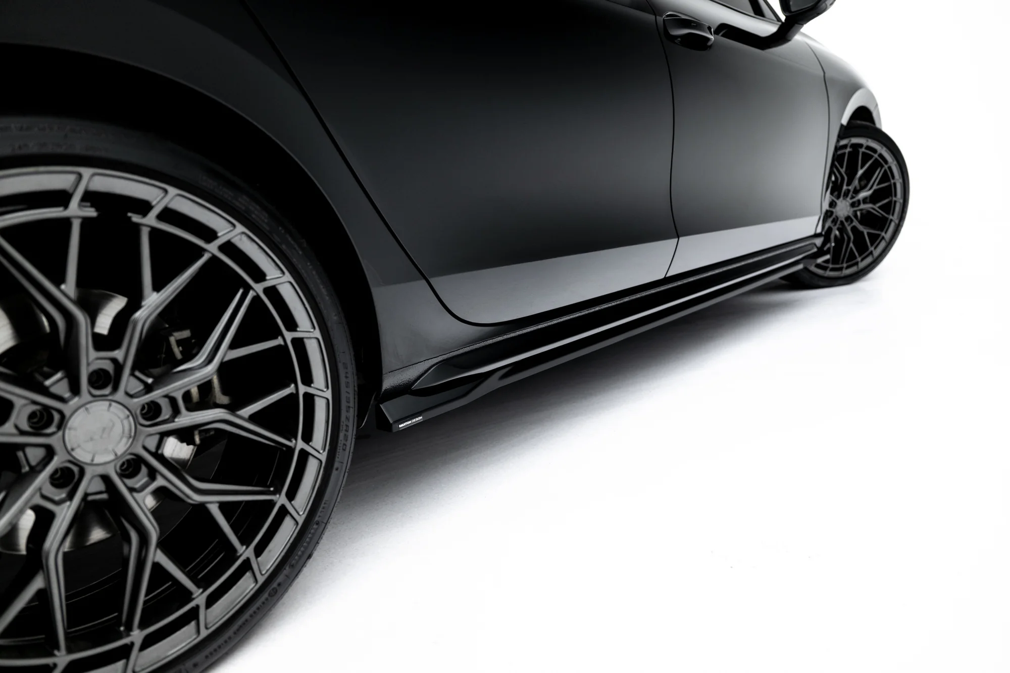 Dokładki Progów V.1 Skoda Superb Sportline Mk4 - Image 4