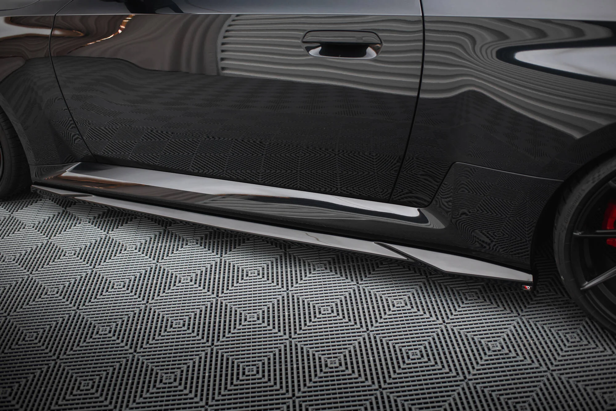 Dokładki Progów V.2 BMW M2 G87 - Image 3