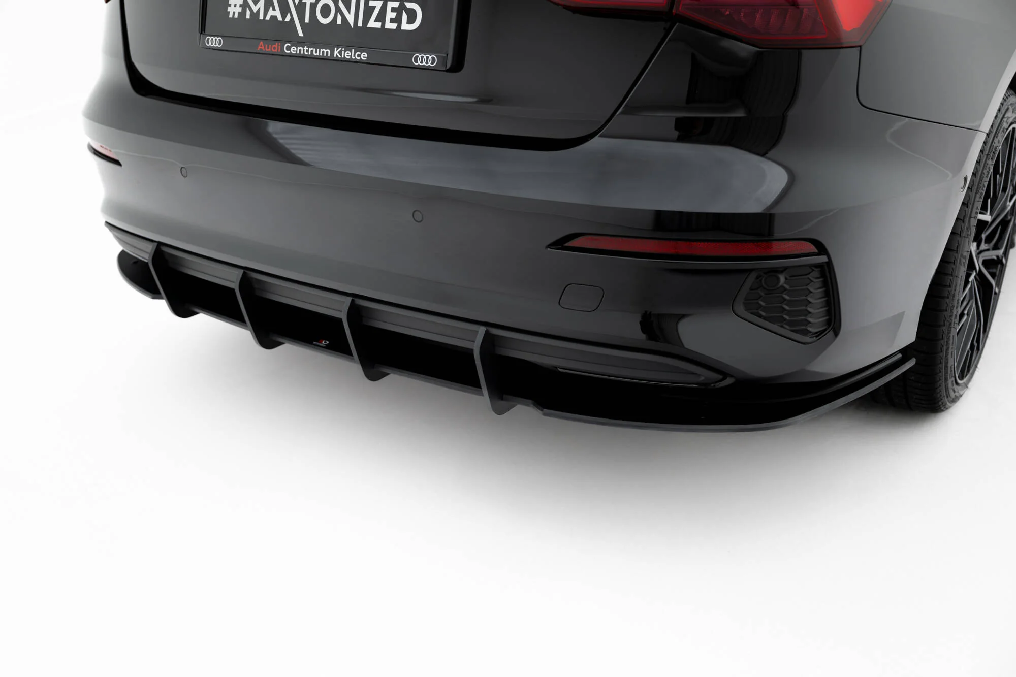 Dyfuzor Tylny Street Pro Audi A3 Sedan 8Y - Image 3