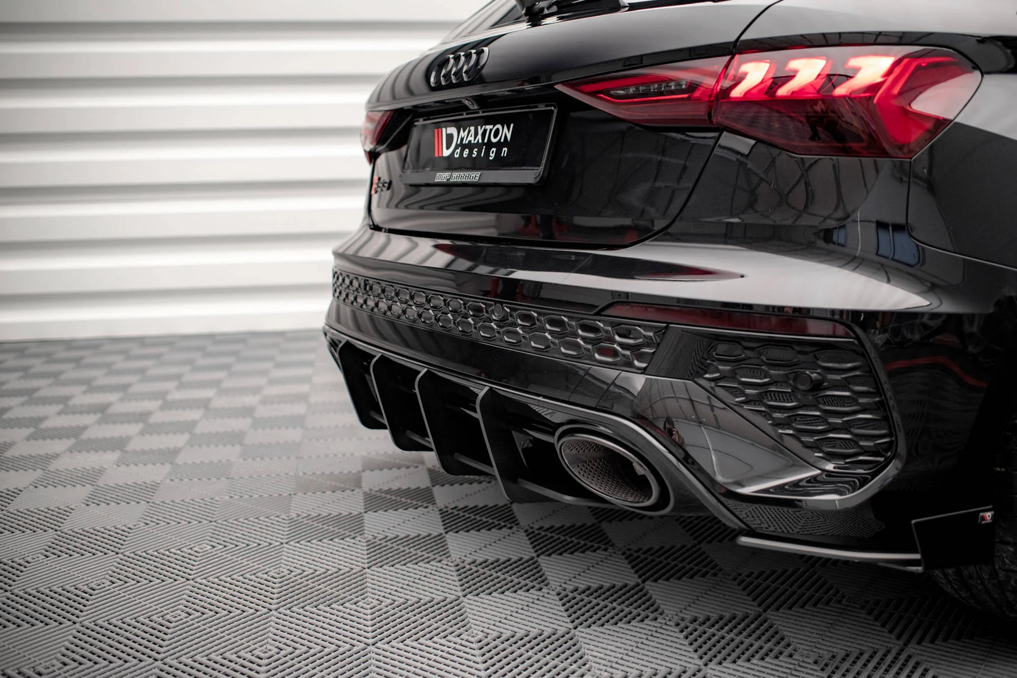 Dyfuzor Tylny Street Pro Audi RS3 Sportback 8Y - Image 2