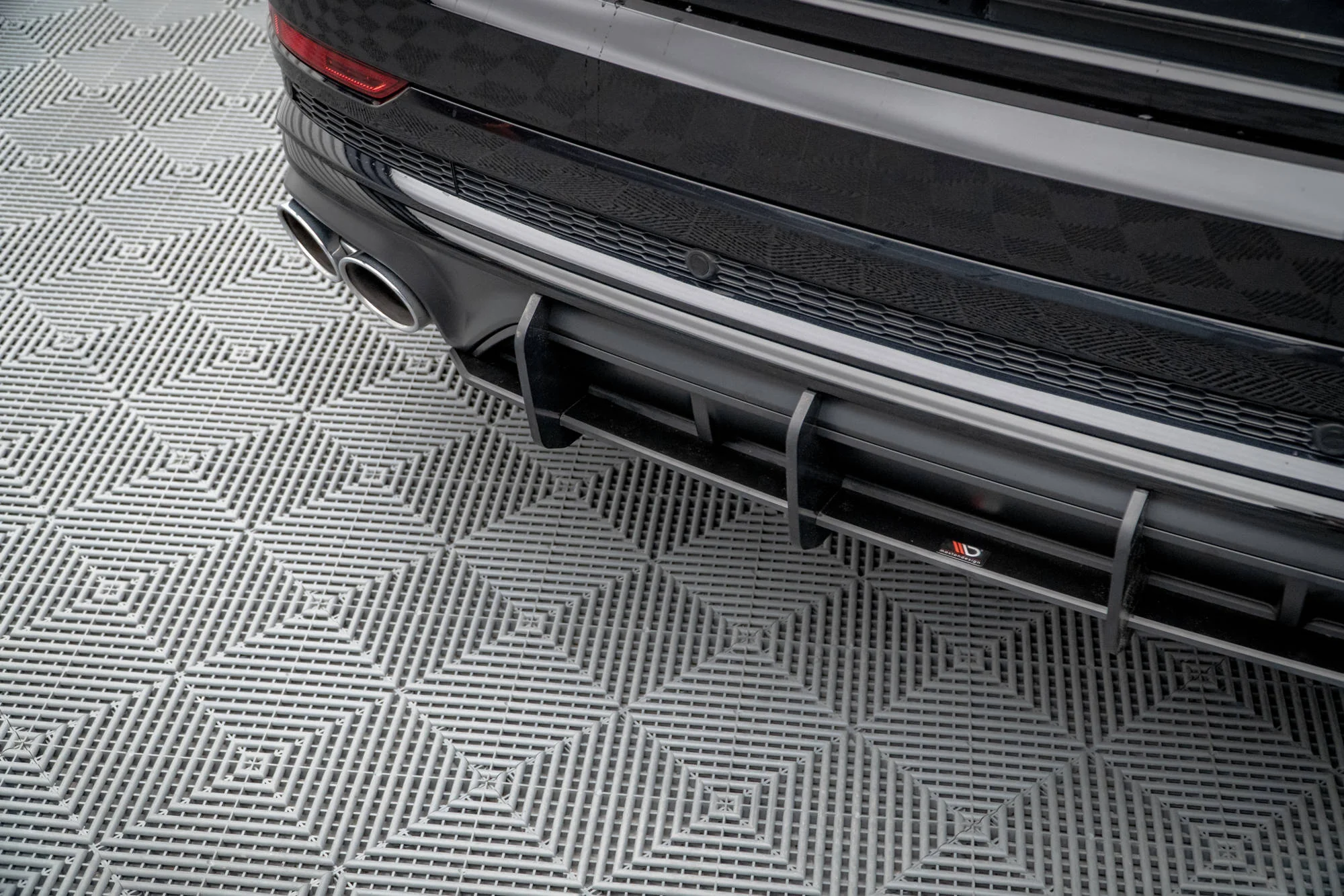 Dyfuzor Tylny Street Pro Audi SQ8 Mk1 - Image 3