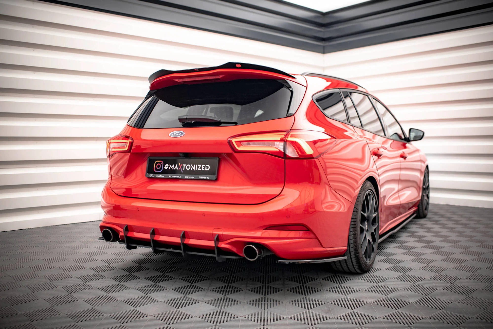 Dyfuzor Tylny Street Pro Ford Focus Estate ST Mk4 - Image 2