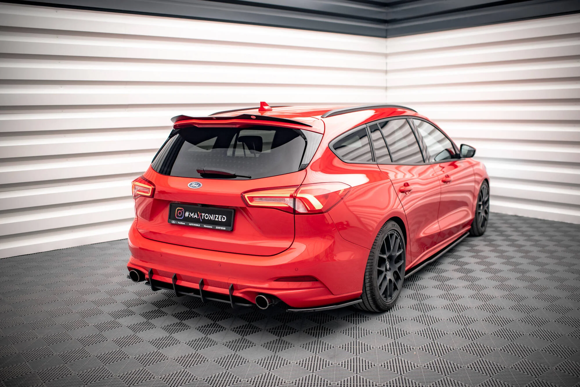 Dyfuzor Tylny Street Pro Ford Focus Estate ST Mk4 - Image 3