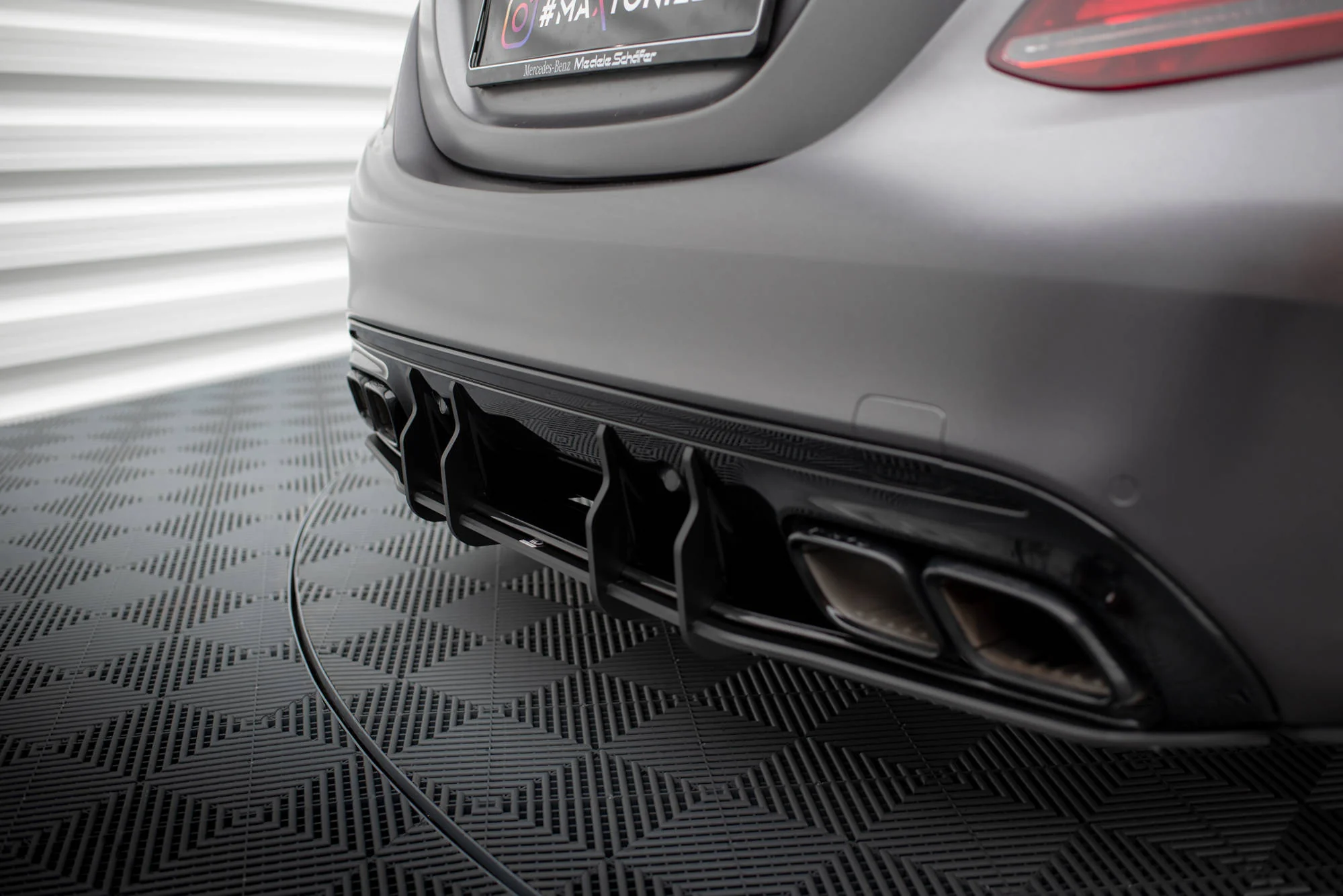 Dyfuzor Tylny Street Pro Mercedes-AMG C63 Sedan / Estate W205 Facelift - Image 3
