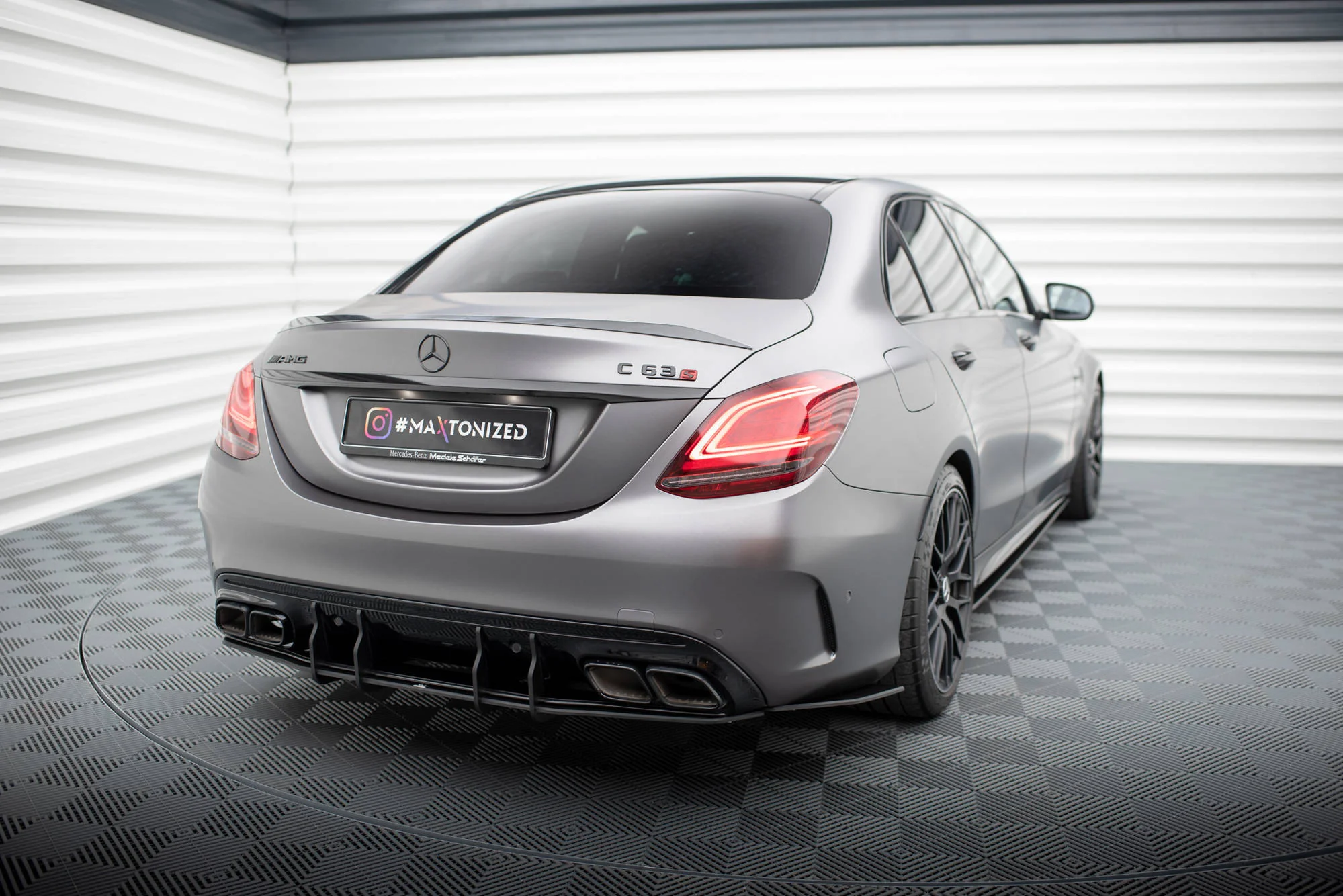 Dyfuzor Tylny Street Pro Mercedes-AMG C63 Sedan / Estate W205 Facelift - Image 4