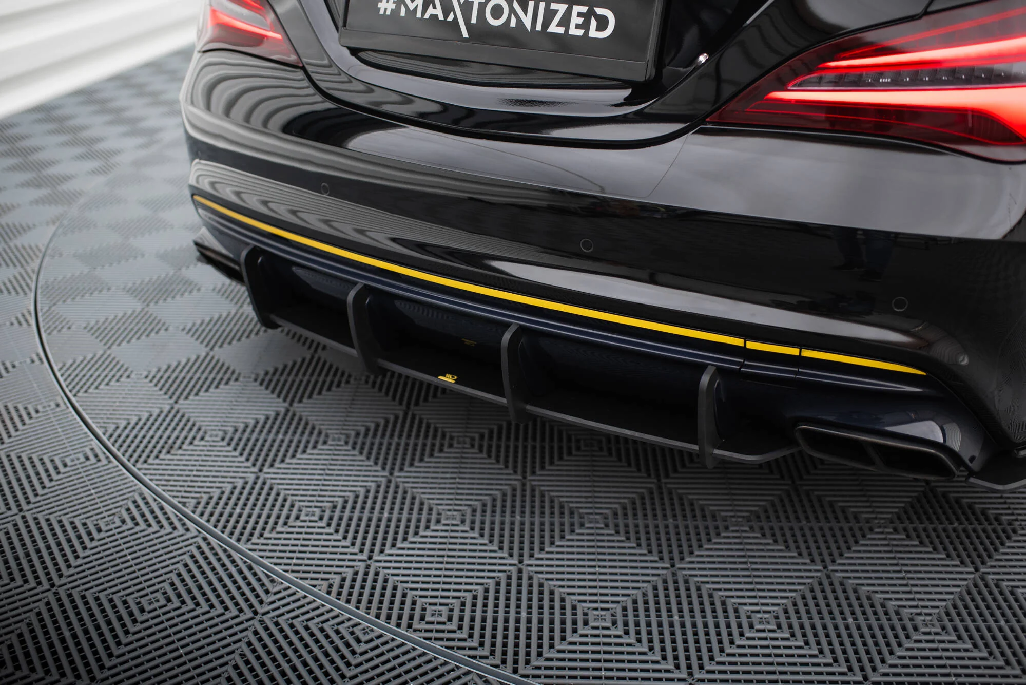 Dyfuzor Tylny Street Pro Mercedes-AMG CLA 45 C117 Facelift