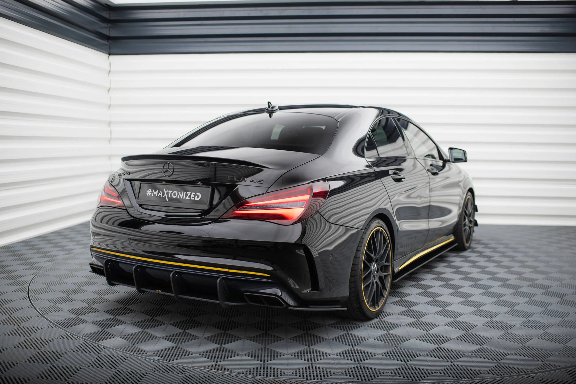 Dyfuzor Tylny Street Pro Mercedes-AMG CLA 45 C117 Facelift - Image 2