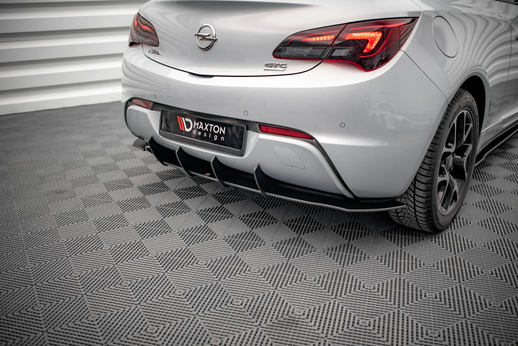 Dyfuzor Tylny Street Pro Opel Astra GTC OPC-Line J - Image 2