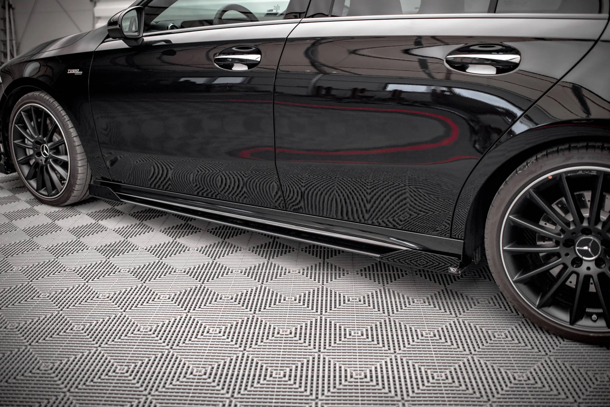 Flapsy Boczne Mercedes A35 AMG / AMG-Line Aero Pack W177