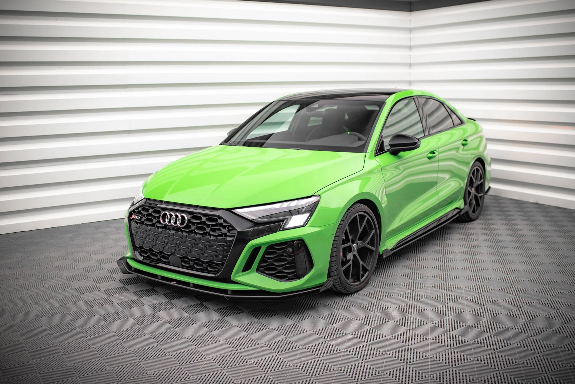 Flapsy Przednie Audi RS3 8Y - Image 2