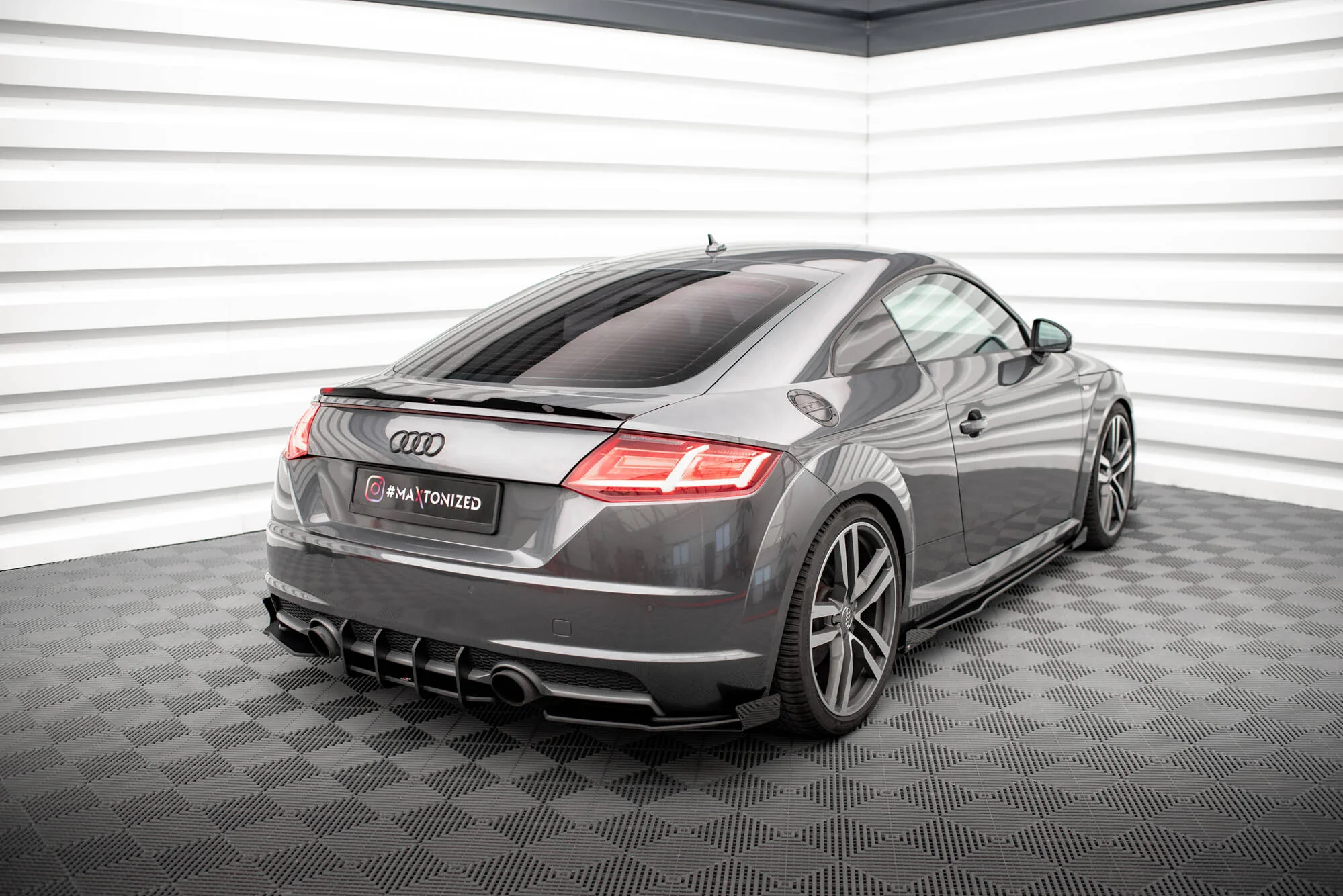 Flapsy Tylne Boczne Audi TT S-Line 8S - Image 2