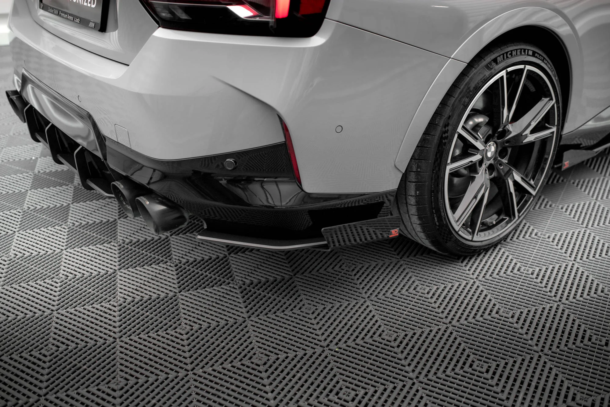 Flapsy Tylne Boczne BMW 2 Coupe M240i G42