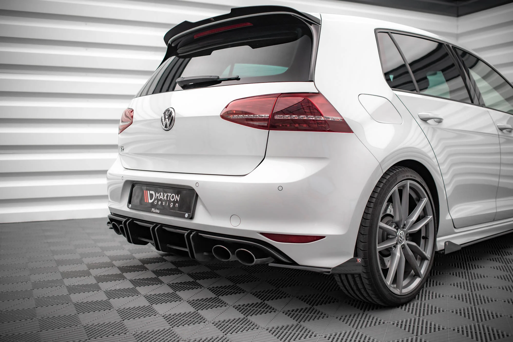 Flapsy Tylne Boczne Volkswagen Golf R Mk7 - Image 2