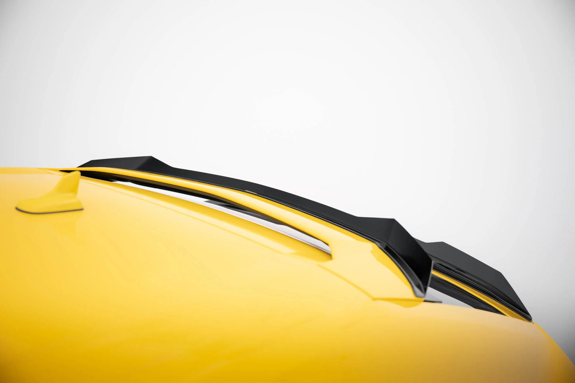Górny Spoiler Cap Lamborghini Urus Mk1 - Image 2