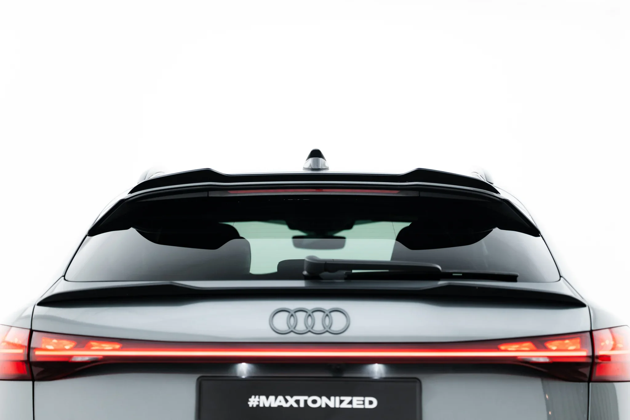 Górny Spoiler Cap Audi SQ5 / Q5 S-Line Sportback Mk3 - Image 3