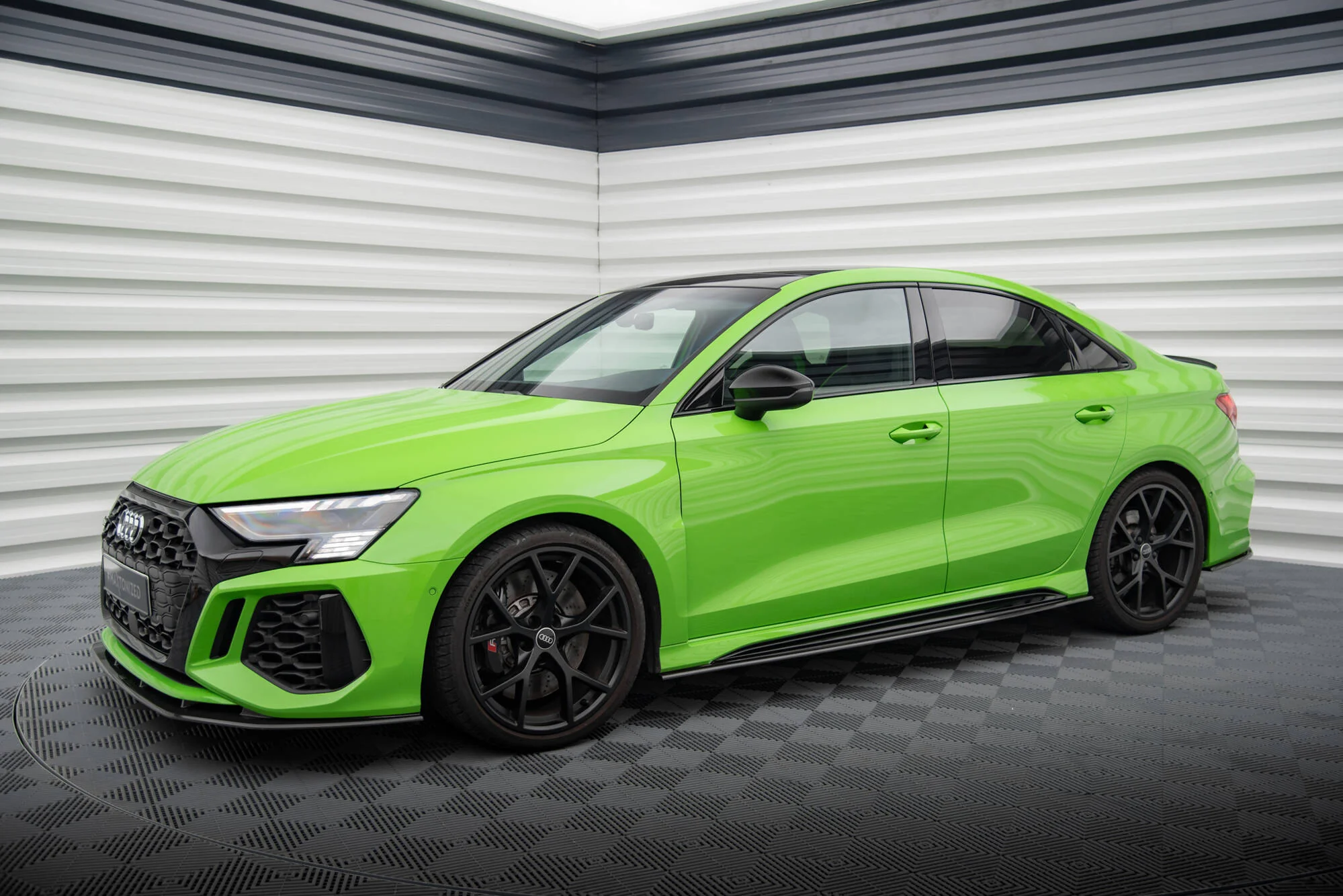 Karbonowe Splittery Boczne Prepreg Audi RS3 Sedan / Sportback 8Y - Image 2