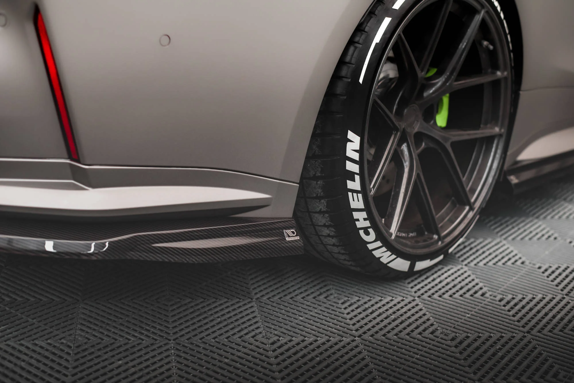 Karbonowe Splittery Tylne Boczne Prepreg BMW M4 G82 / G82 Facelift - Image 8