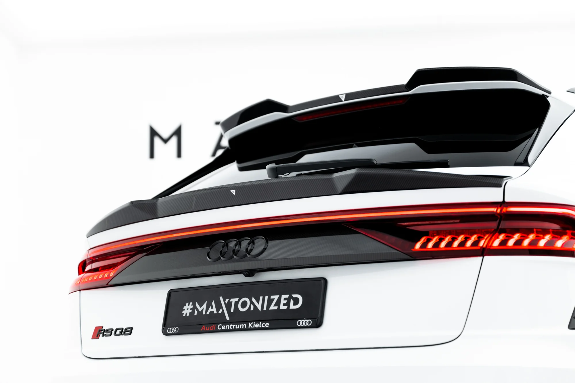 Karbonowy Spoiler Tylnej Klapy (Dolny) Prepreg Audi RSQ8 / SQ8 / Q8 S-Line / Q8 Mk1 - Image 2