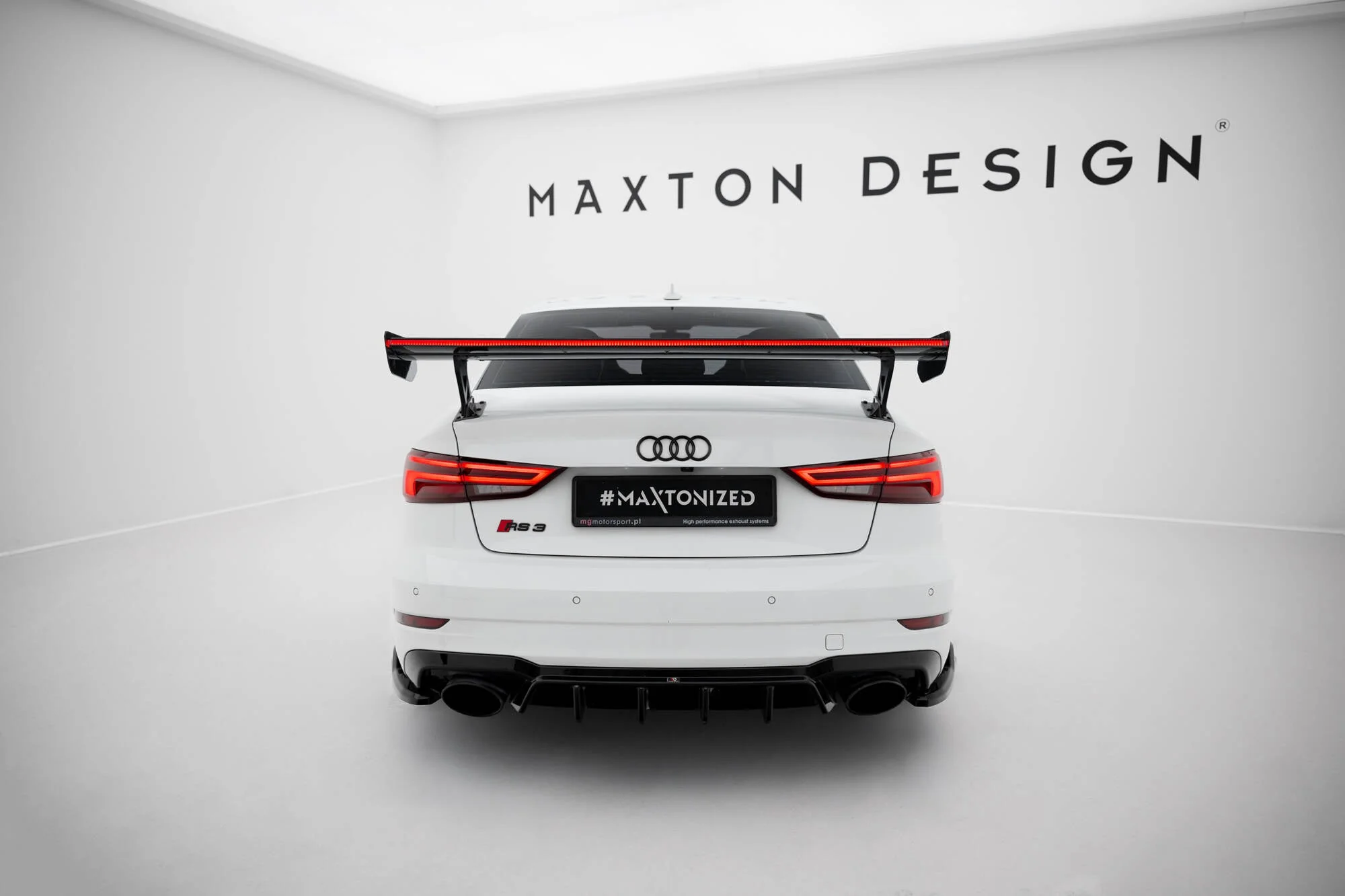 Karbonowy Spoiler Z Zewnętrznymi Wspornikami + LED Audi A3 / A3 S-Line / S3 / RS3 Sedan 8V / 8V Facelift - Image 9