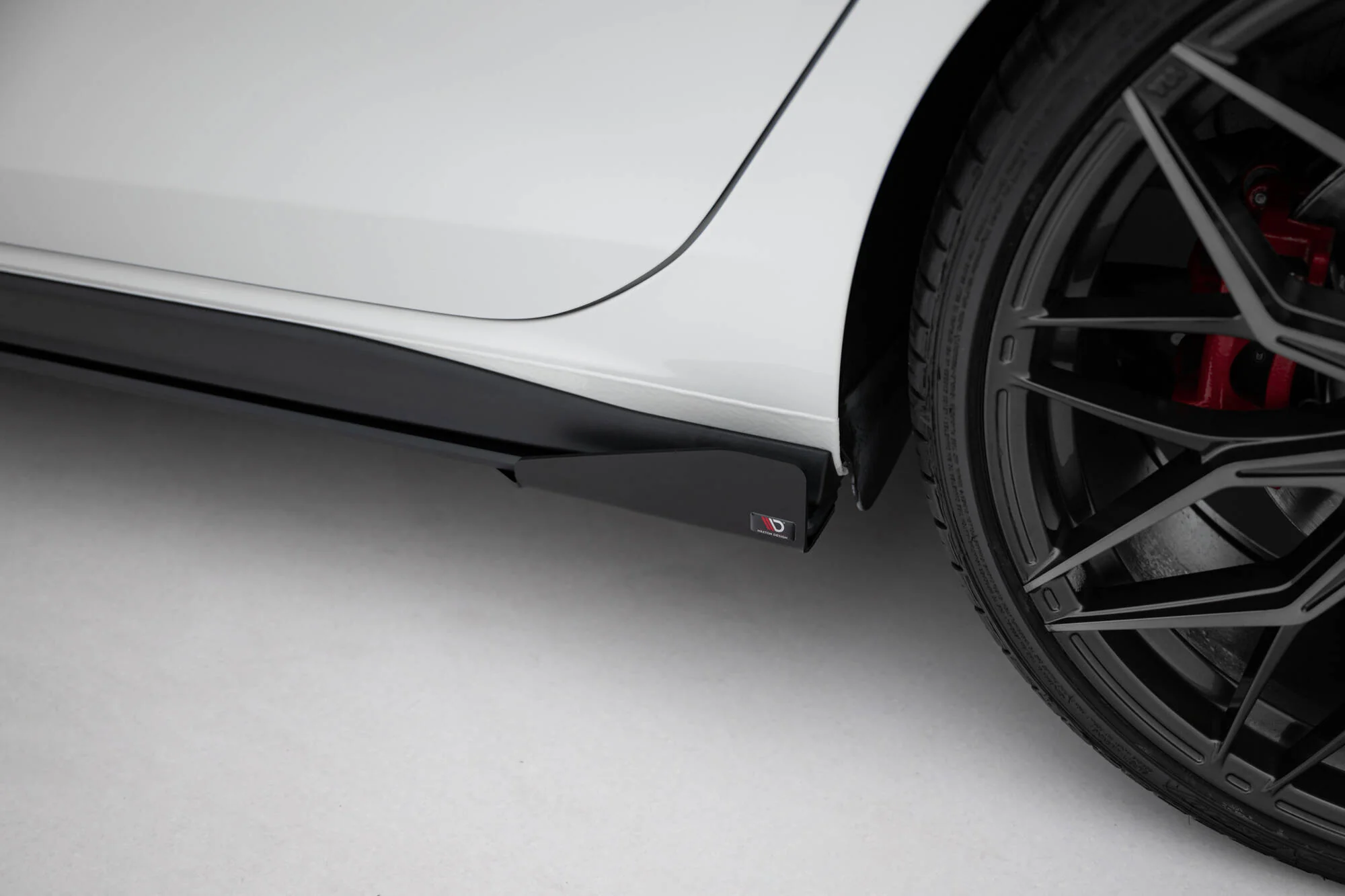 Side Flaps Volkswagen Golf GTI / GTE / GTI Clubsport / R-Line Mk8 - Image 3