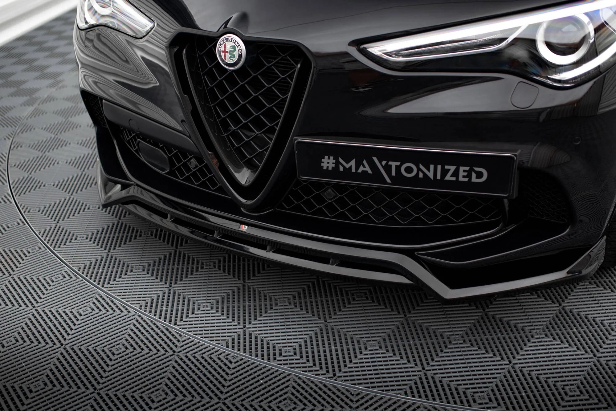 Splitter Przedni Alfa Romeo Stelvio Quadrifoglio Mk1 - Image 3