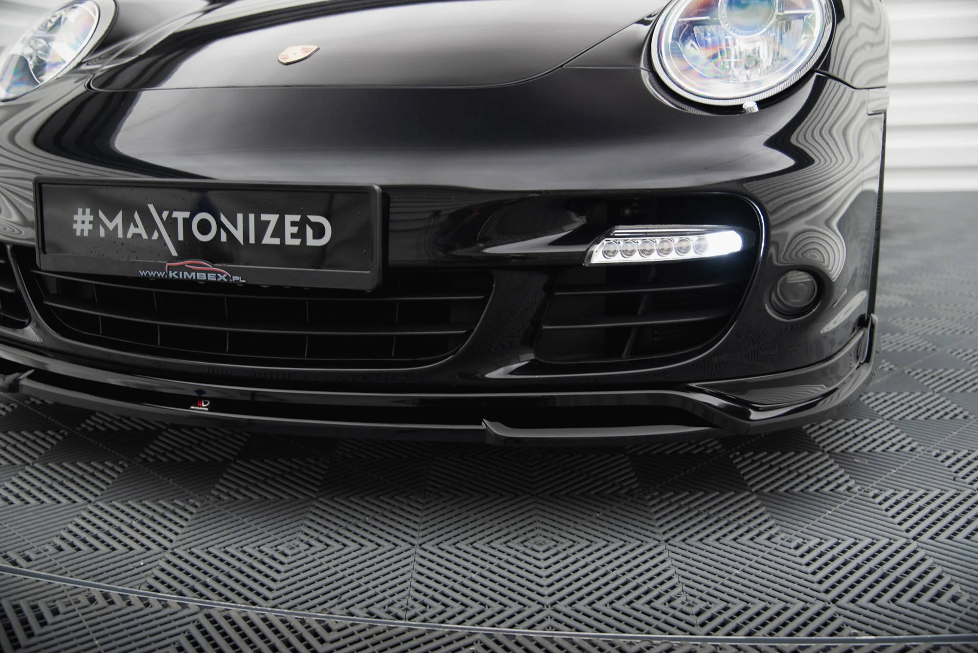 Splitter Przedni Porsche 911 Turbo 997 - Image 4