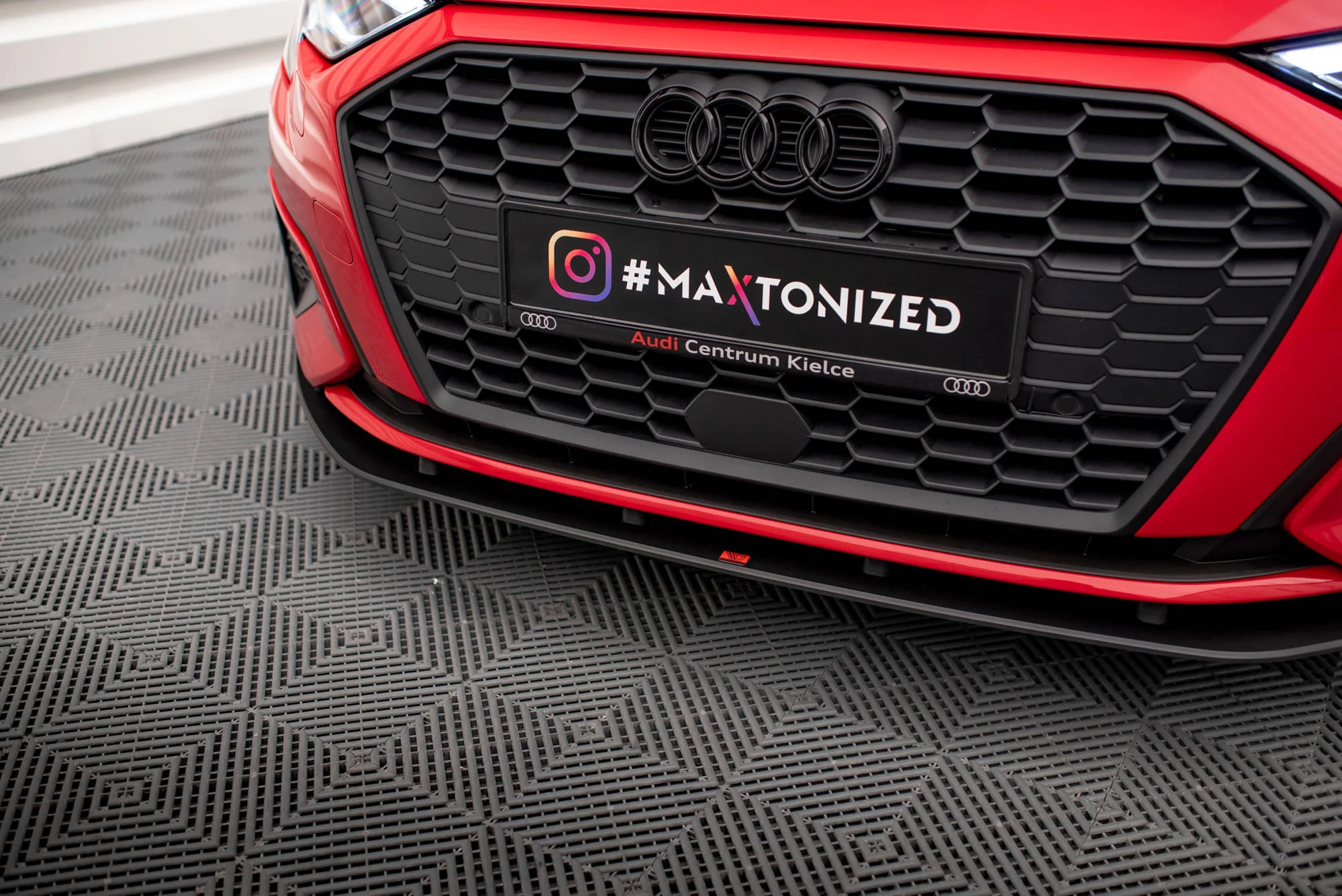 Splitter Przedni Street Pro Audi A3 8Y - Image 3