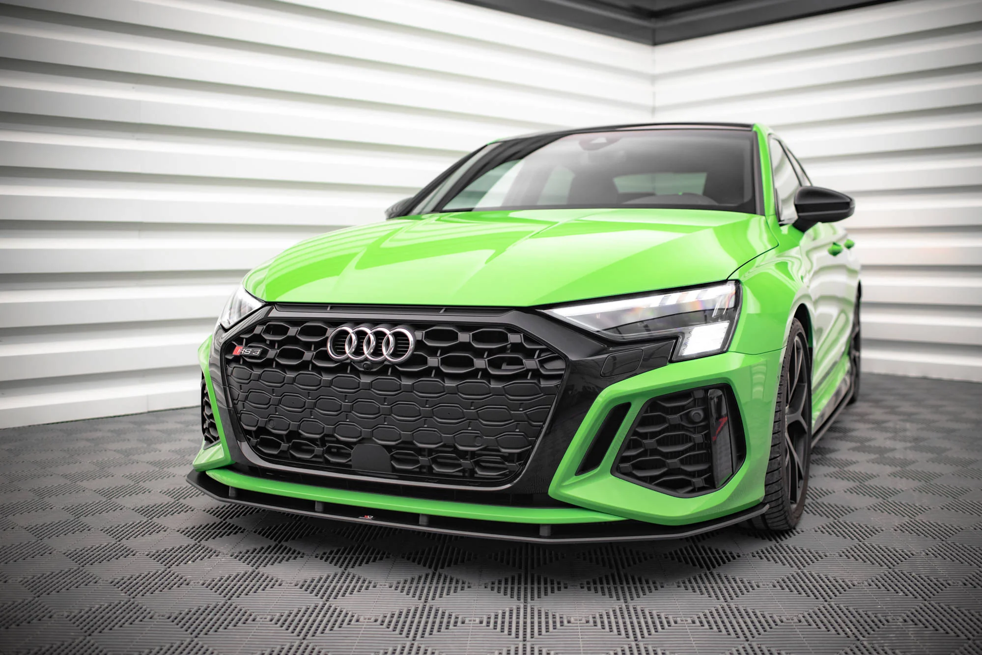Splitter Przedni Street Pro Audi RS3 8Y